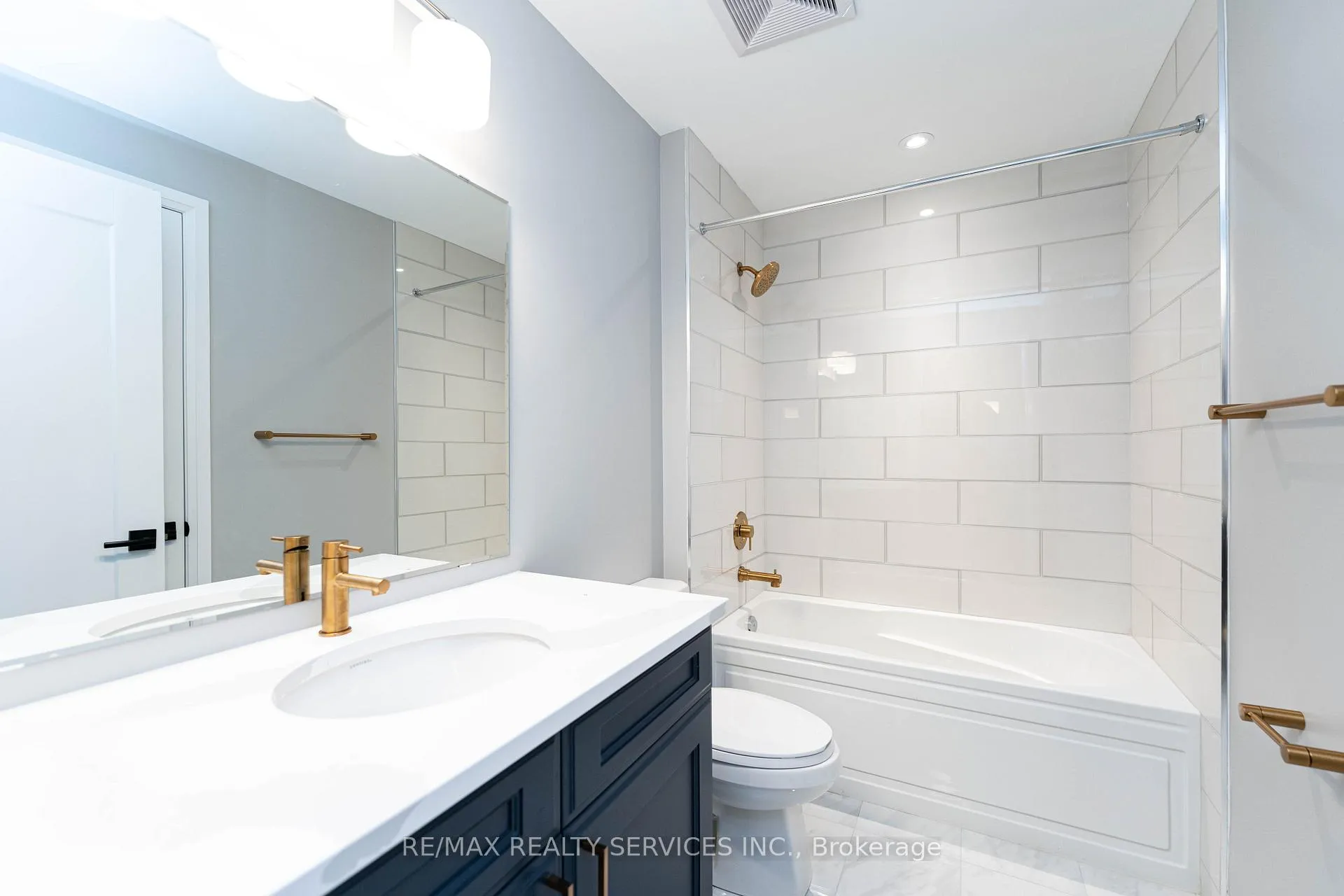 Photo 21 of Unit 421, 460 Gordon Krantz Avenue, Milton, Walker — HOMEH