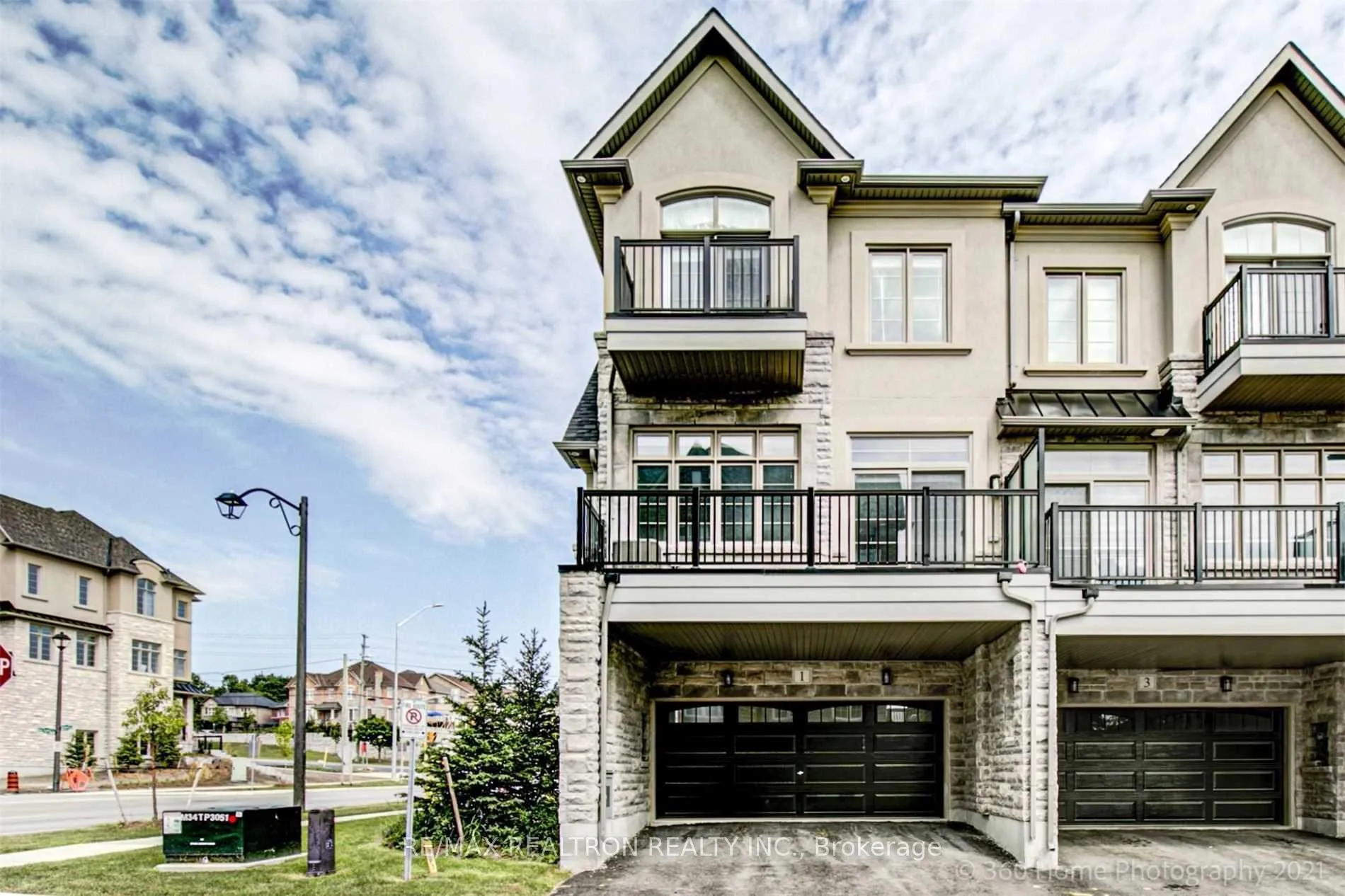 Photo 1 of 1 Fernhill Lane, Markham, Angus Glen — HOMEH
