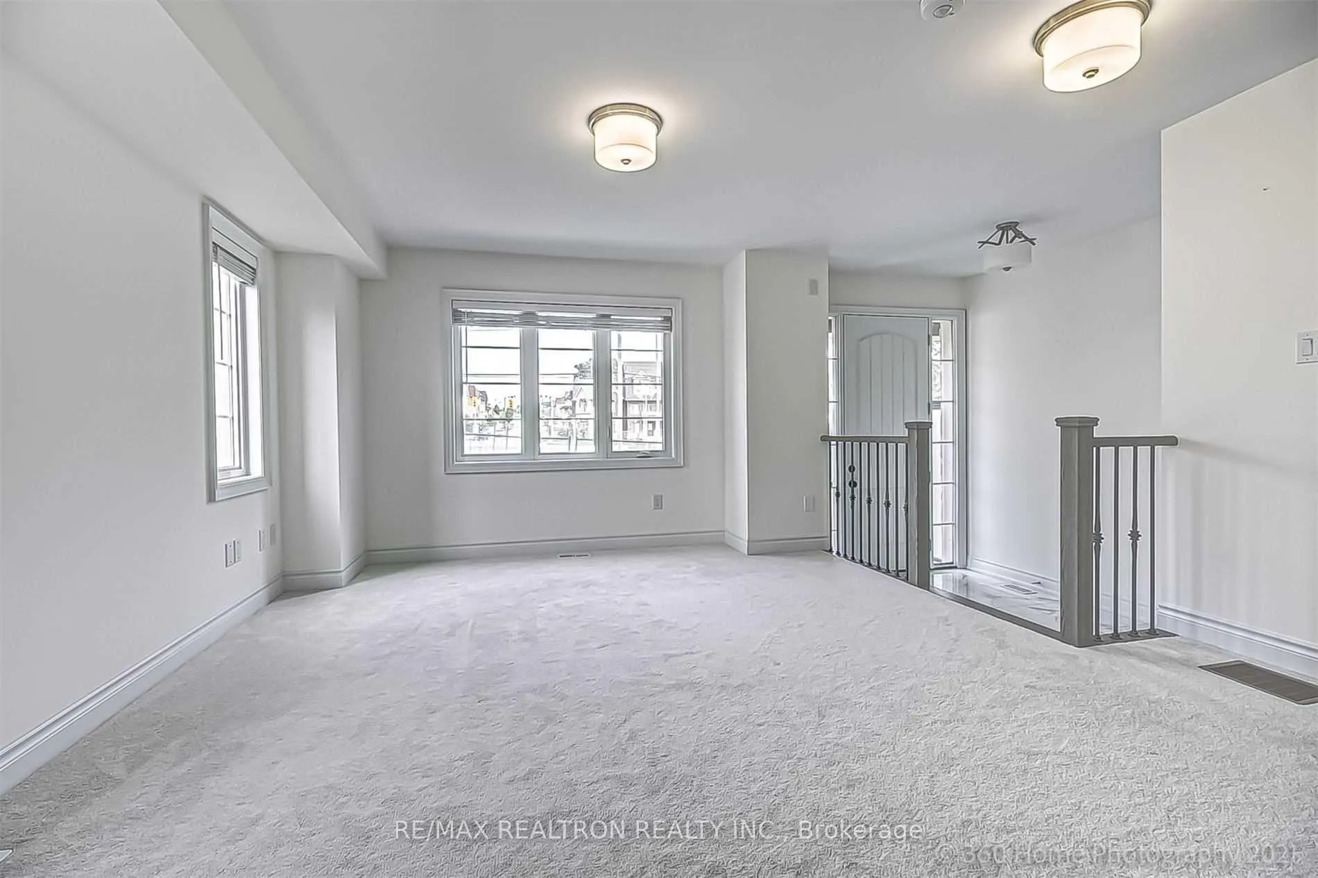 Photo 5 of 1 Fernhill Lane, Markham, Angus Glen — HOMEH