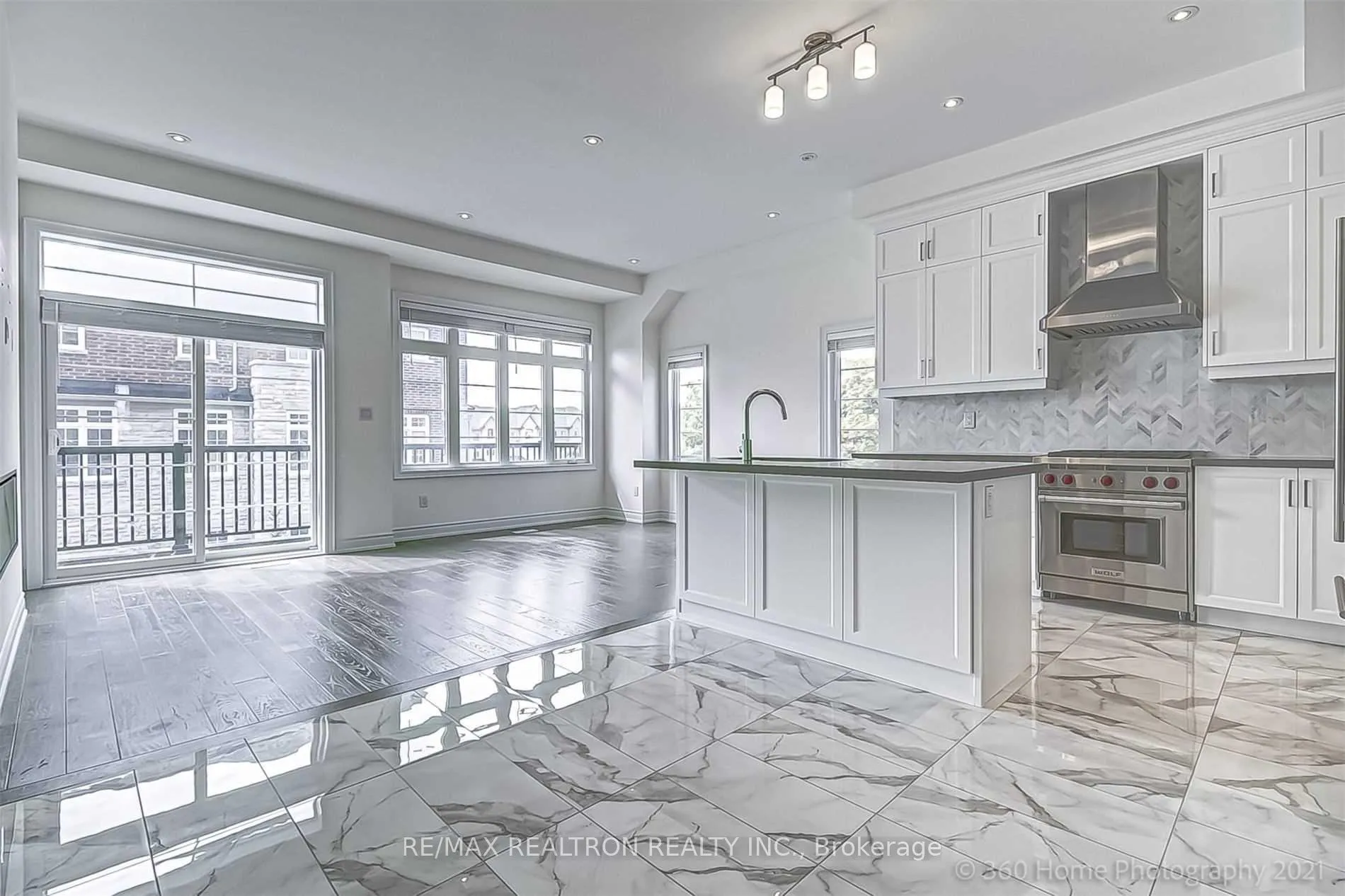 Photo 7 of 1 Fernhill Lane, Markham, Angus Glen — HOMEH