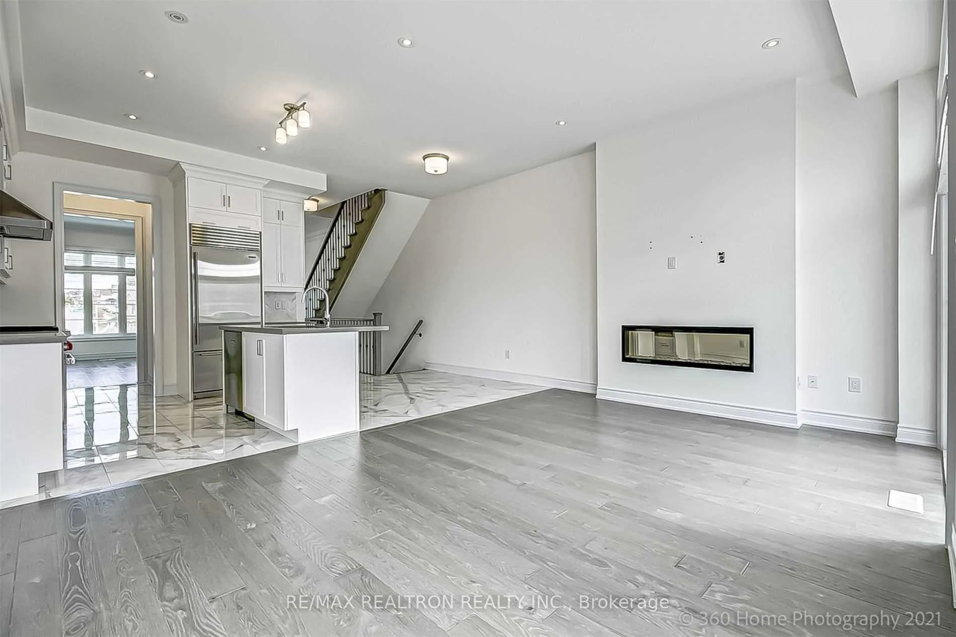 Photo 9 of 1 Fernhill Lane, Markham, Angus Glen — HOMEH