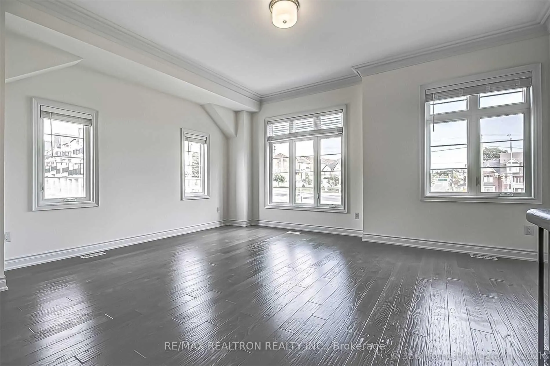 Photo 15 of 1 Fernhill Lane, Markham, Angus Glen — HOMEH