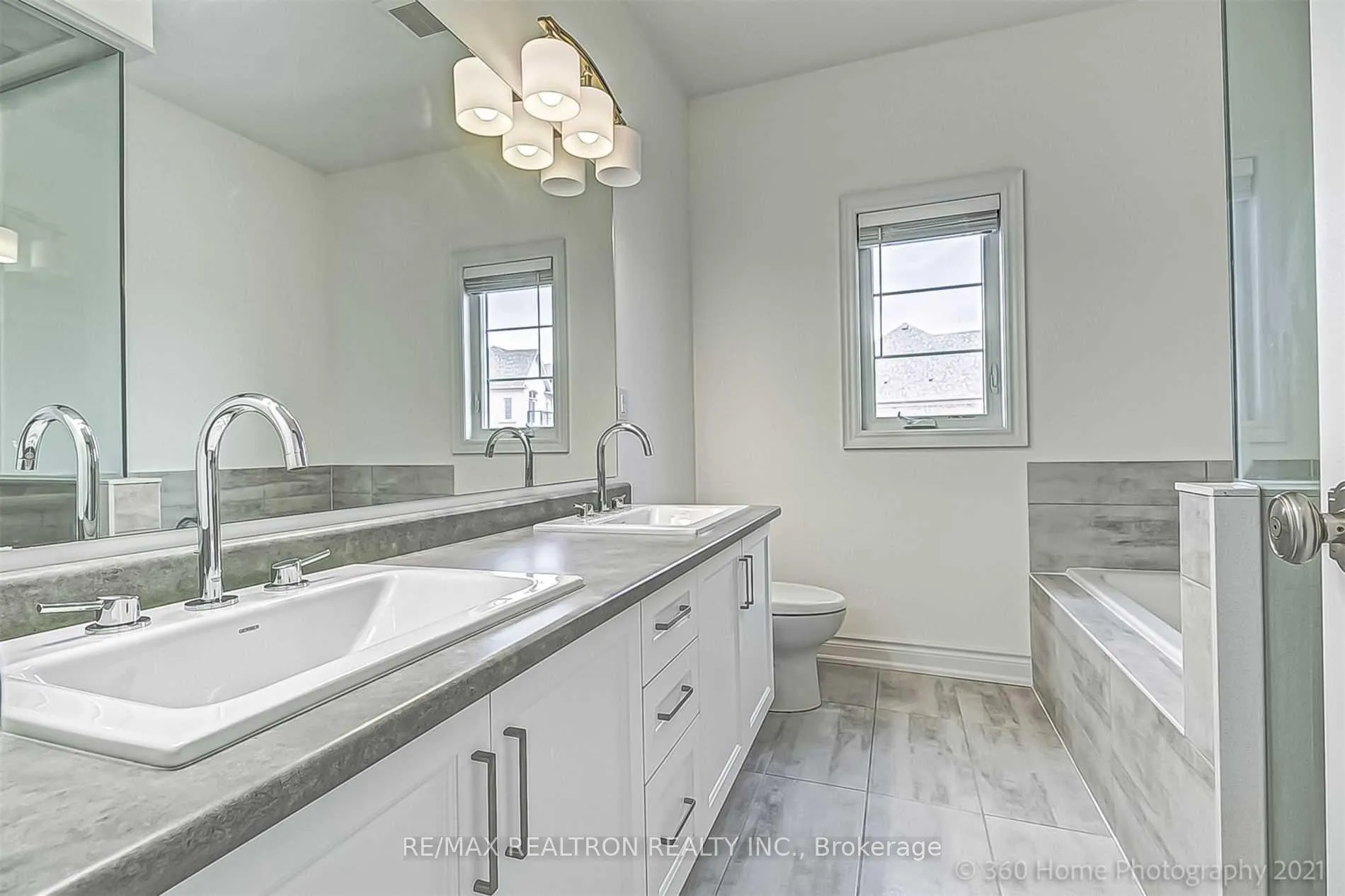 Photo 19 of 1 Fernhill Lane, Markham, Angus Glen — HOMEH