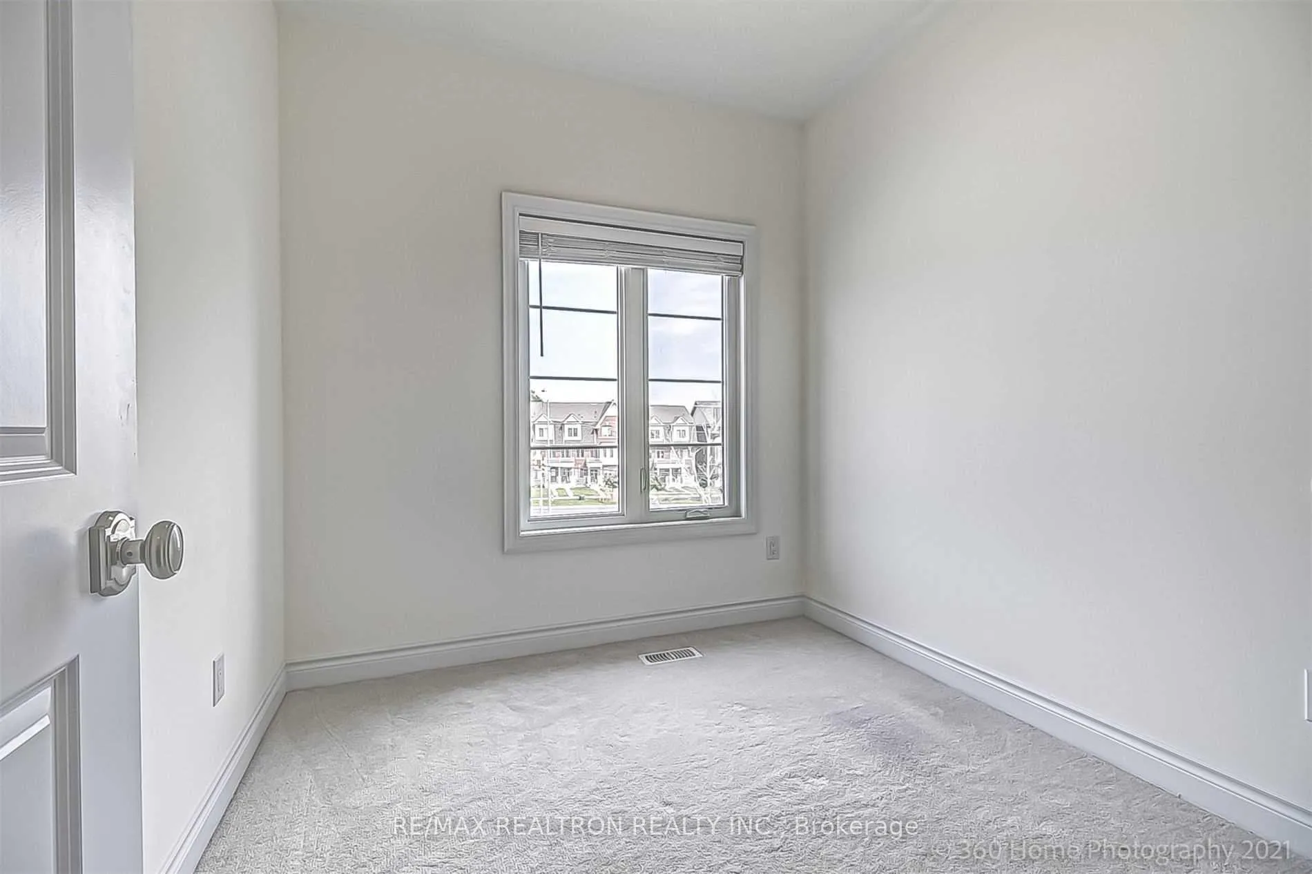 Photo 24 of 1 Fernhill Lane, Markham, Angus Glen — HOMEH