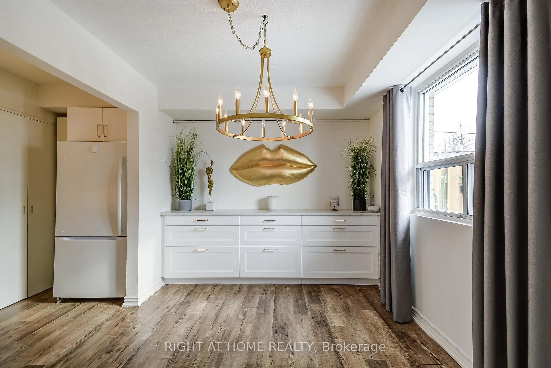 Photo 16 of Unit 6, 475 Claridge Road, Burlington, Roseland — HOMEH