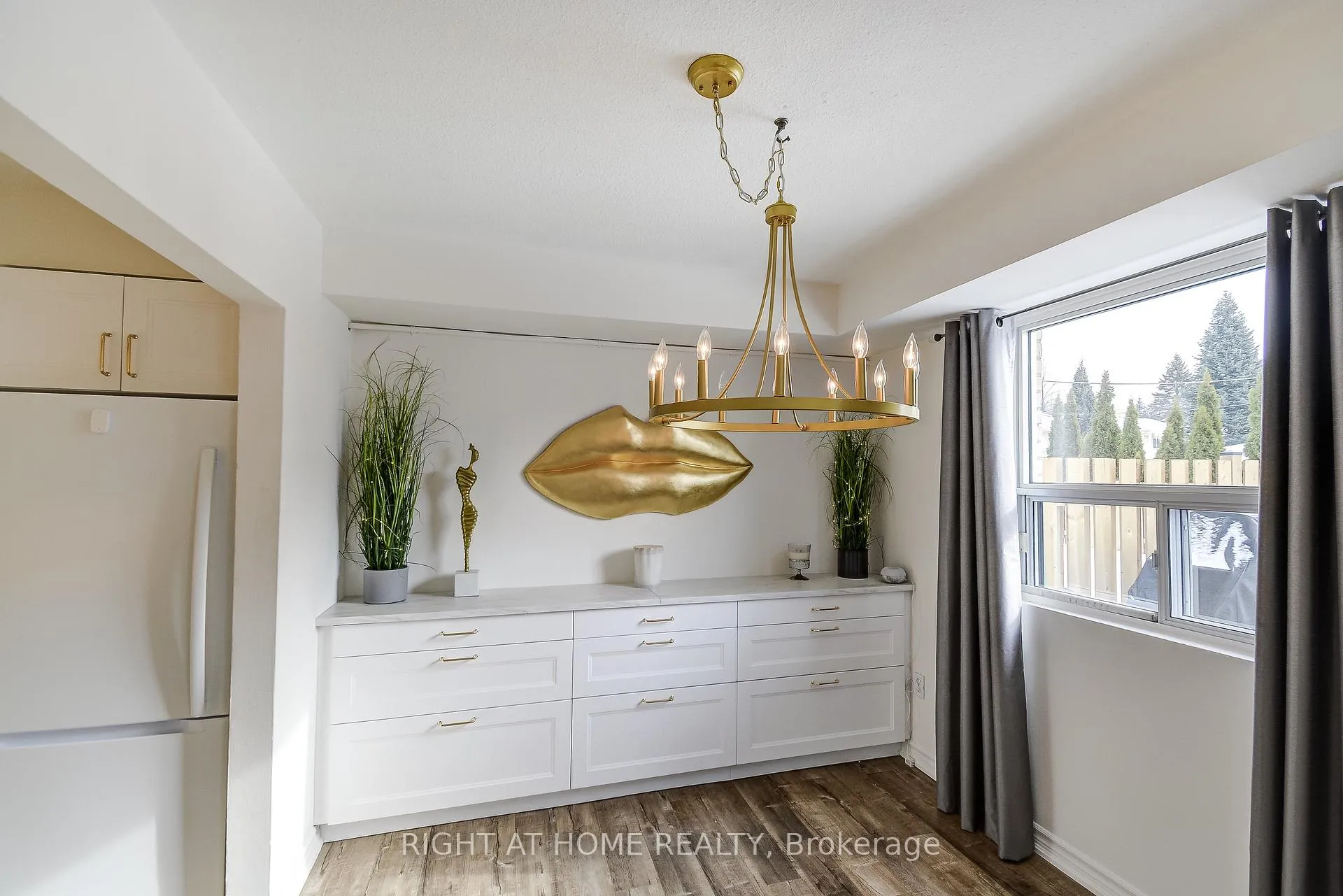 Photo 18 of Unit 6, 475 Claridge Road, Burlington, Roseland — HOMEH