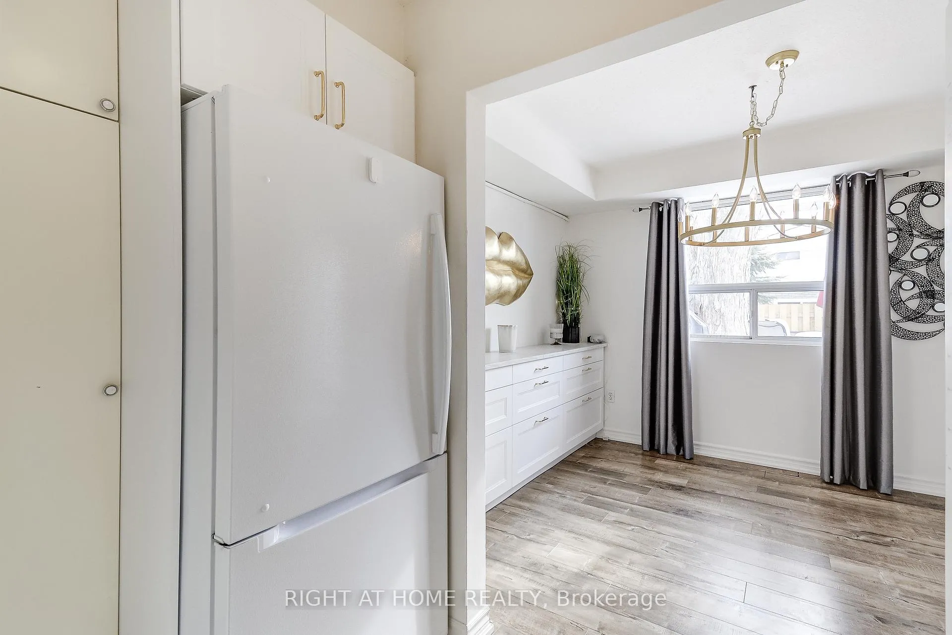 Photo 26 of Unit 6, 475 Claridge Road, Burlington, Roseland — HOMEH