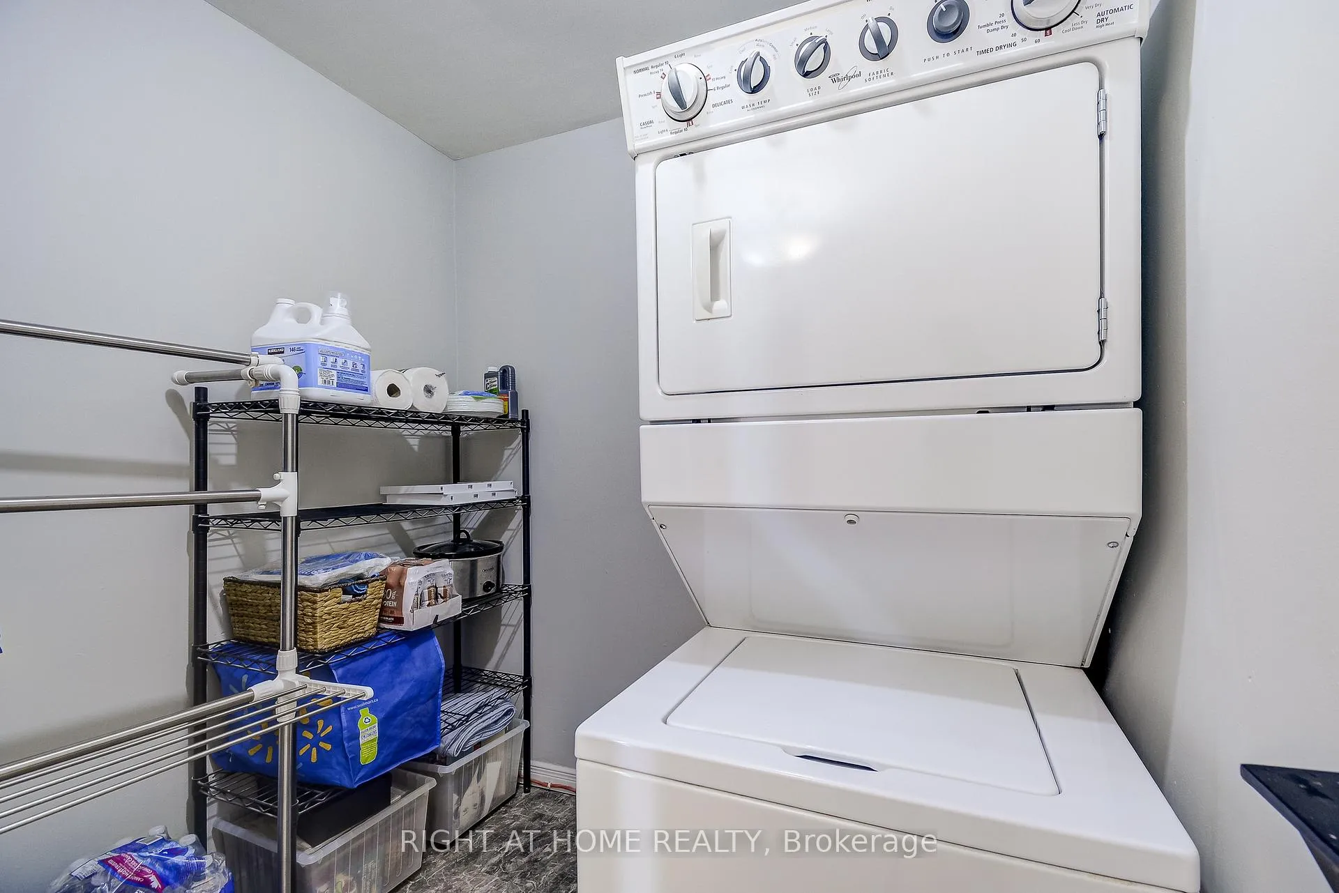 Photo 37 of Unit 6, 475 Claridge Road, Burlington, Roseland — HOMEH