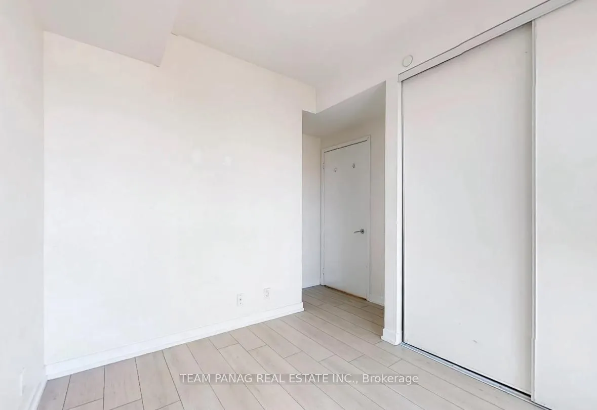 Photo 16 of Unit 3011, 950 Portage Parkway, Vaughan, Vaughan Corporate Centre — HOMEH