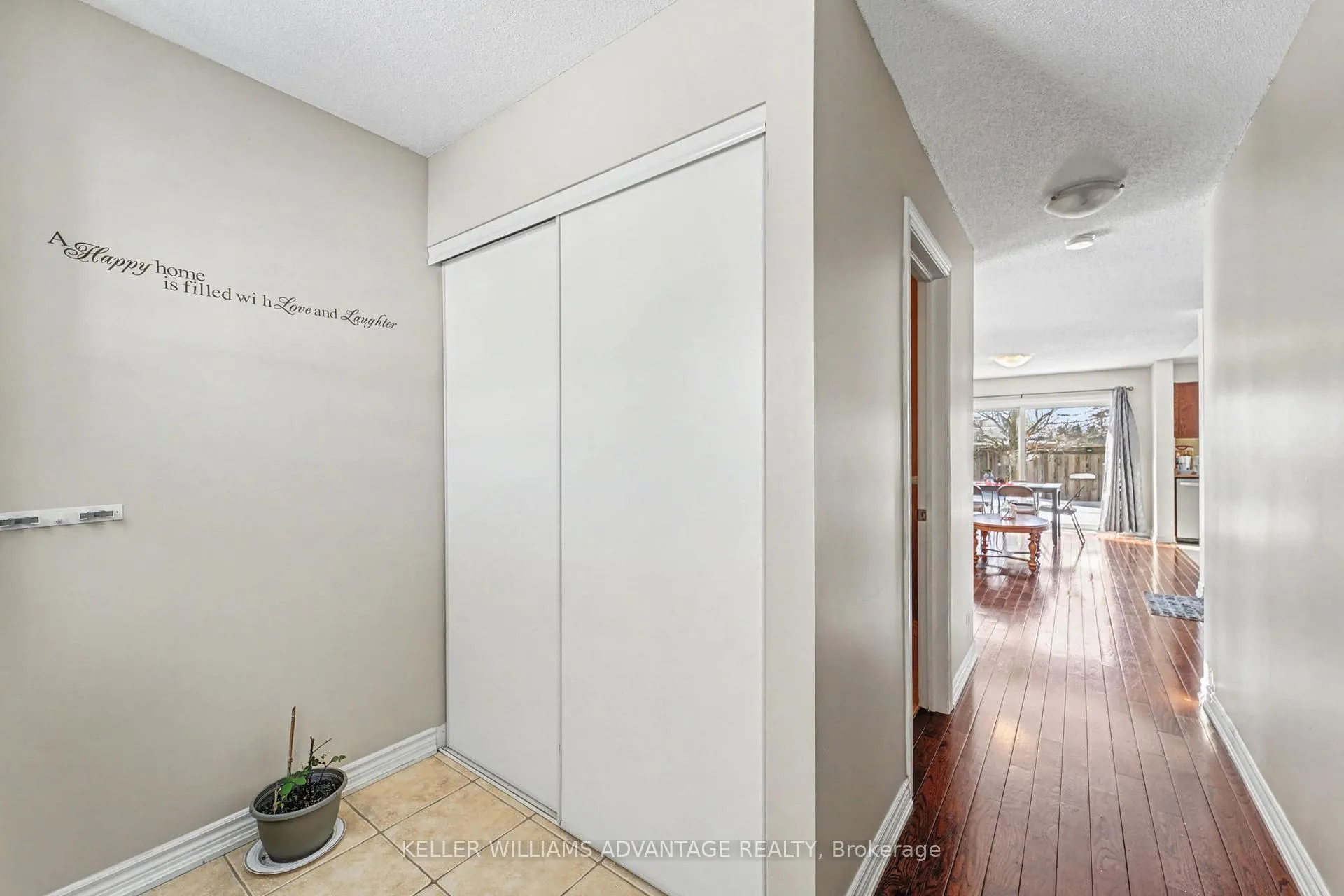 Photo 3 of Unit 25, 25 Southwoods Crescent, Barrie, Holly — HOMEH