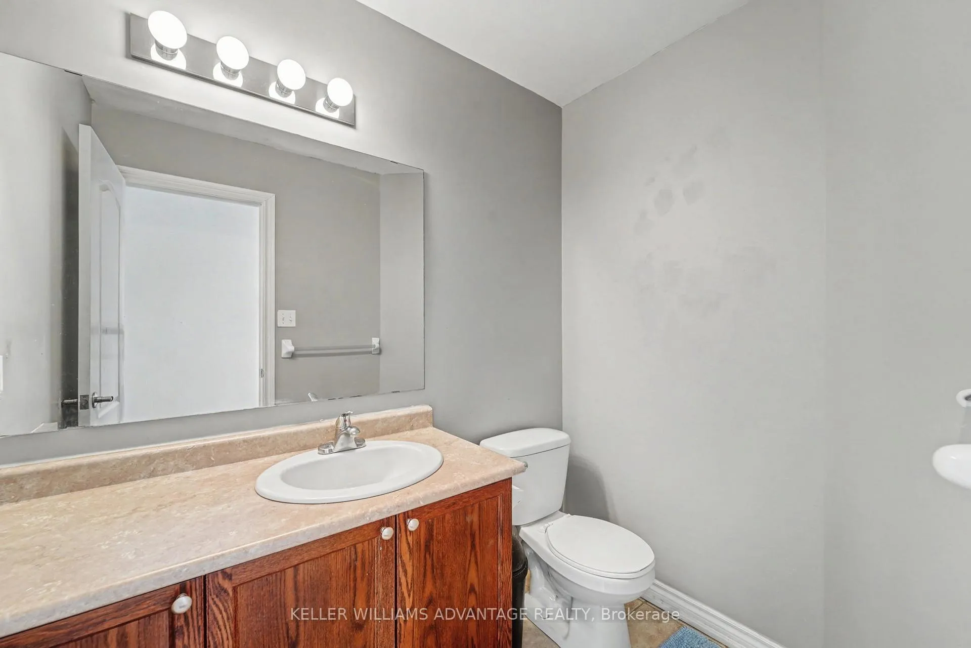 Photo 6 of Unit 25, 25 Southwoods Crescent, Barrie, Holly — HOMEH