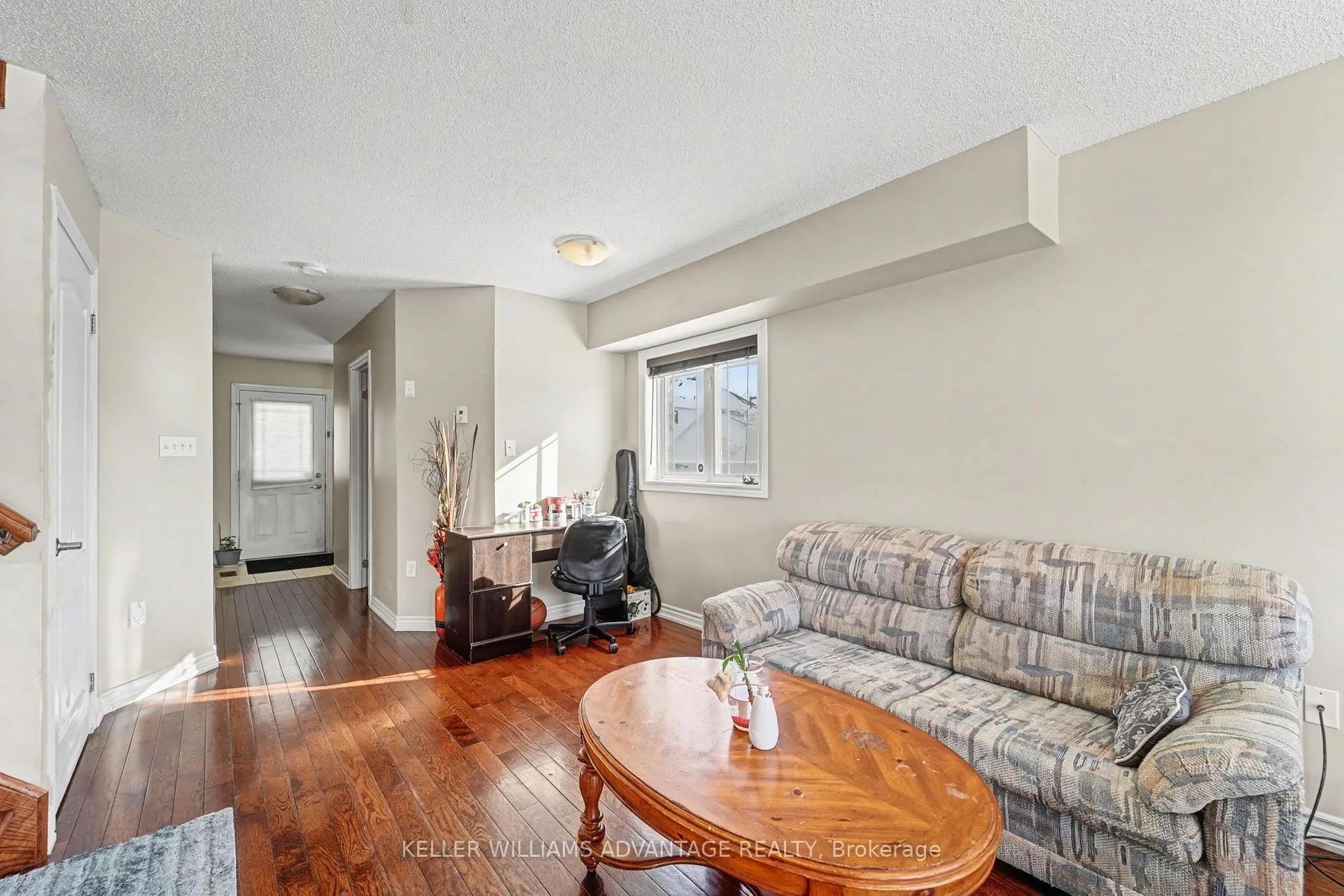 Photo 8 of Unit 25, 25 Southwoods Crescent, Barrie, Holly — HOMEH