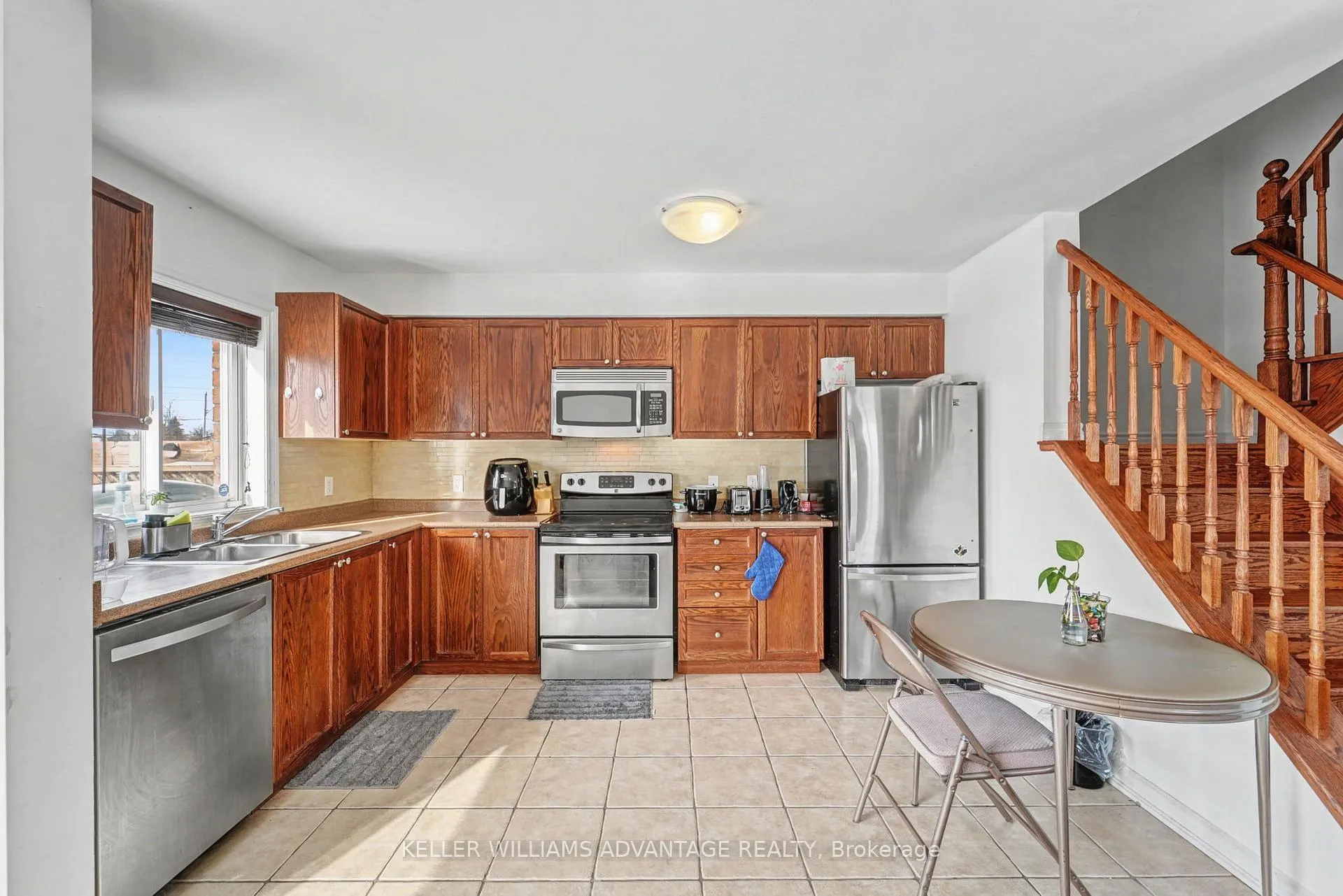 Photo 15 of Unit 25, 25 Southwoods Crescent, Barrie, Holly — HOMEH