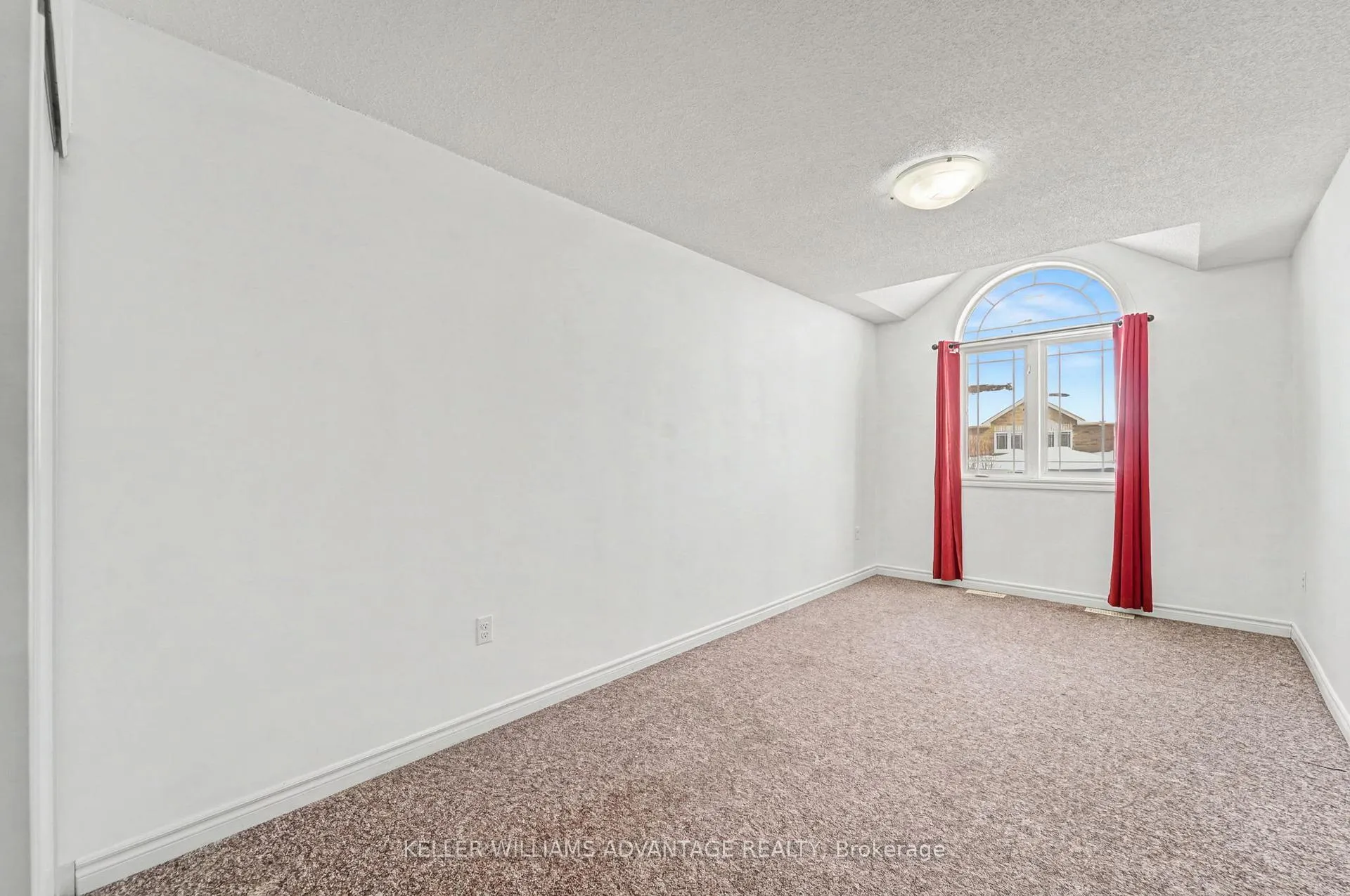 Photo 21 of Unit 25, 25 Southwoods Crescent, Barrie, Holly — HOMEH