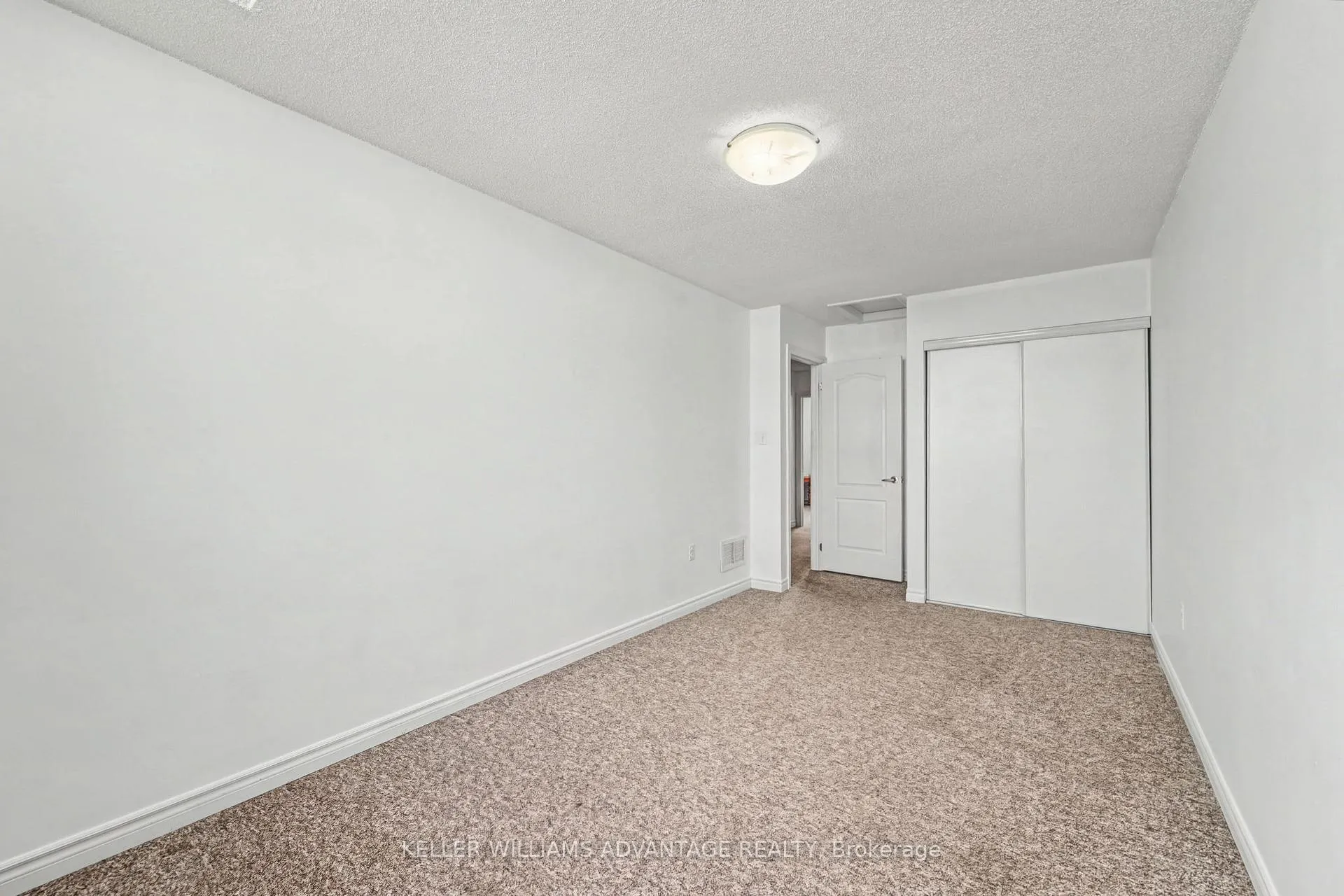 Photo 23 of Unit 25, 25 Southwoods Crescent, Barrie, Holly — HOMEH