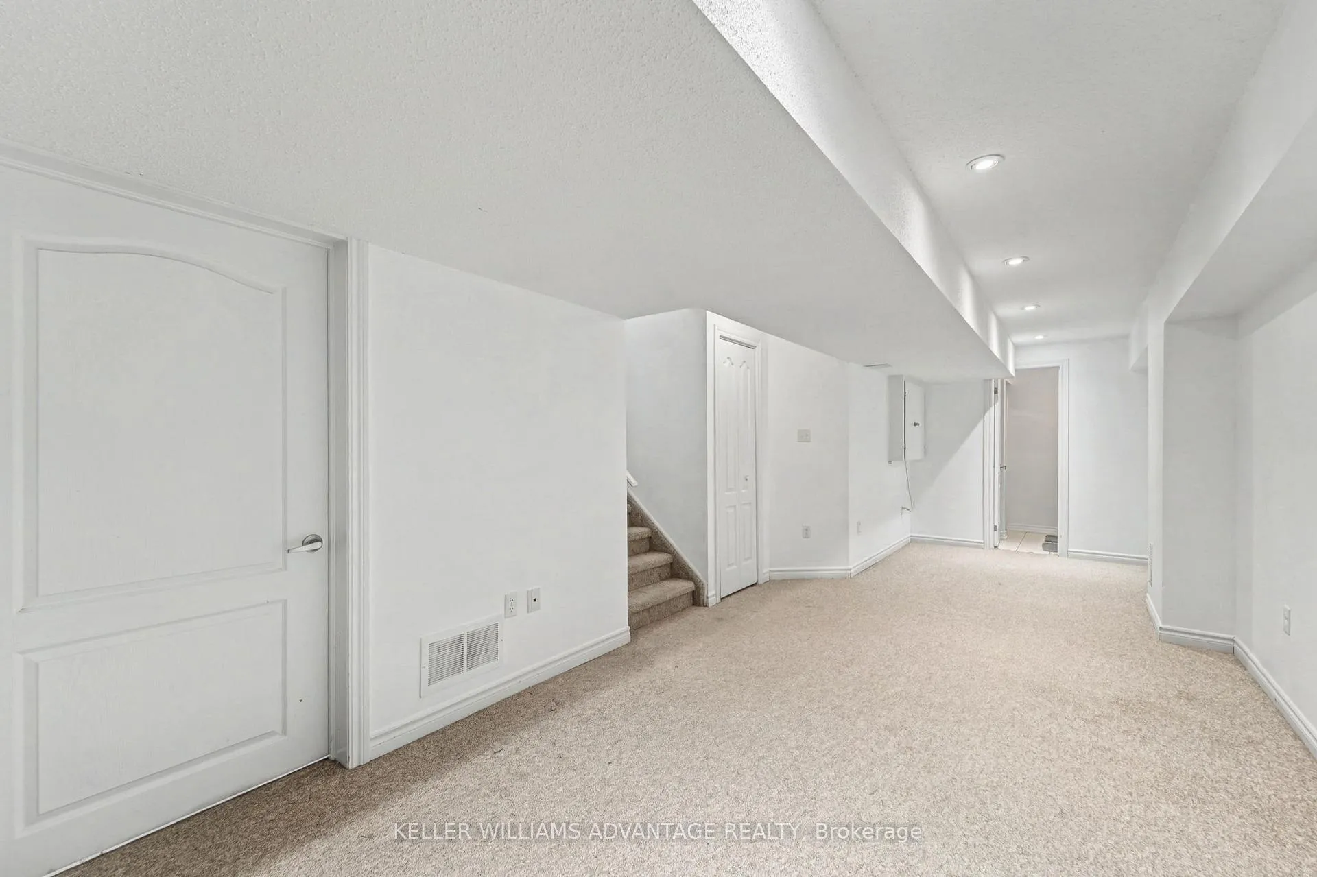 Photo 31 of Unit 25, 25 Southwoods Crescent, Barrie, Holly — HOMEH