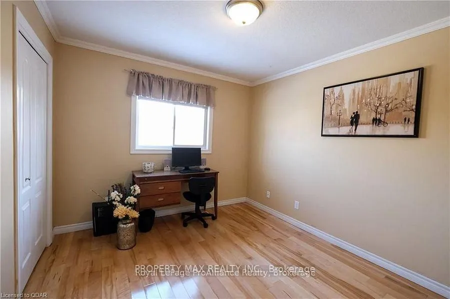 Photo 12 of 12 Christopher Court, Belleville, Belleville Ward — HOMEH