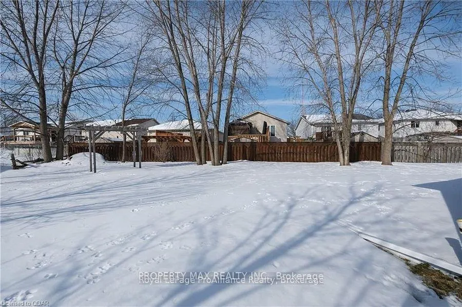 Photo 20 of 12 Christopher Court, Belleville, Belleville Ward — HOMEH