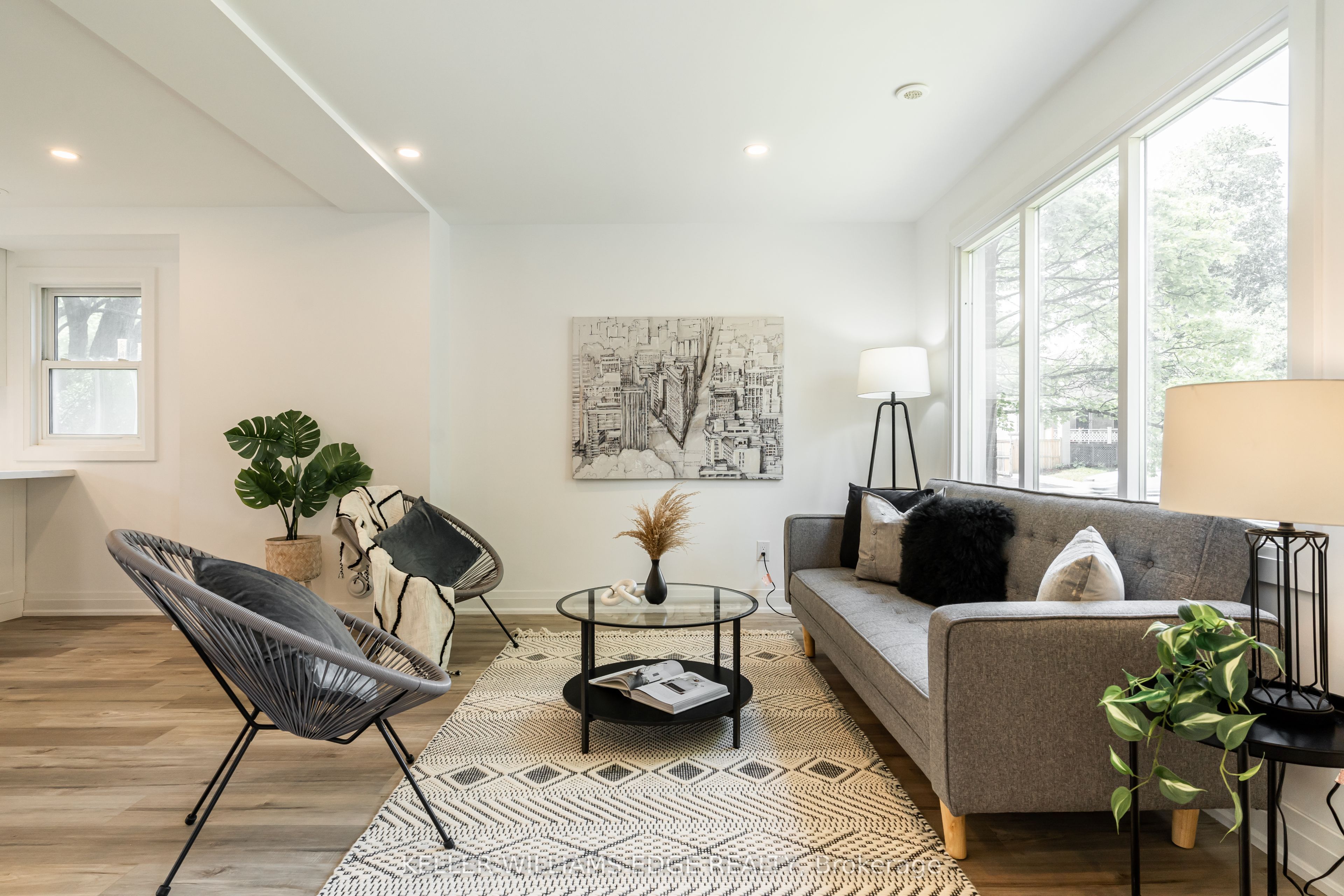 Photo 3 of 367 Hillside Avenue, Hamilton, Glenview — HOMEH