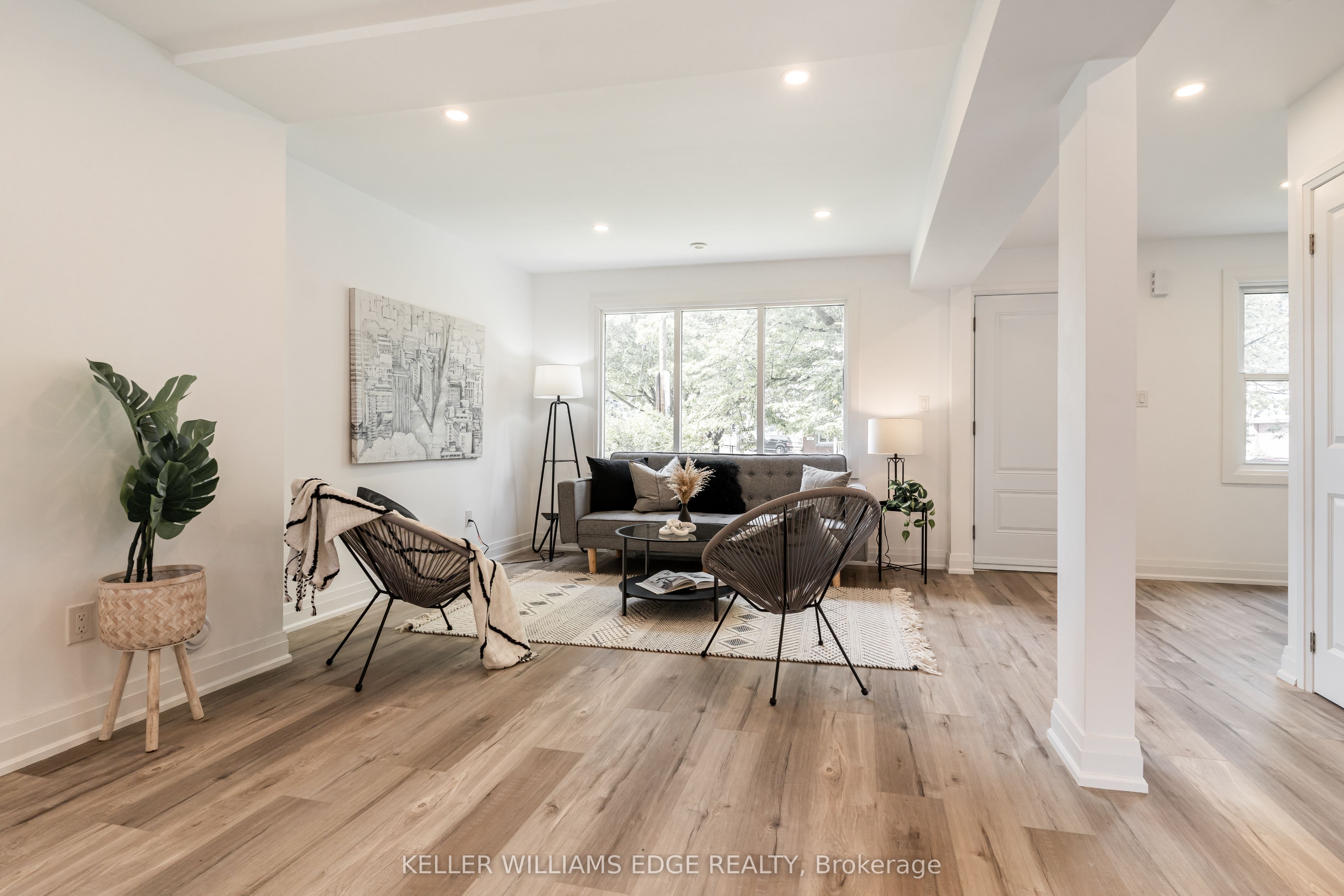 Photo 4 of 367 Hillside Avenue, Hamilton, Glenview — HOMEH