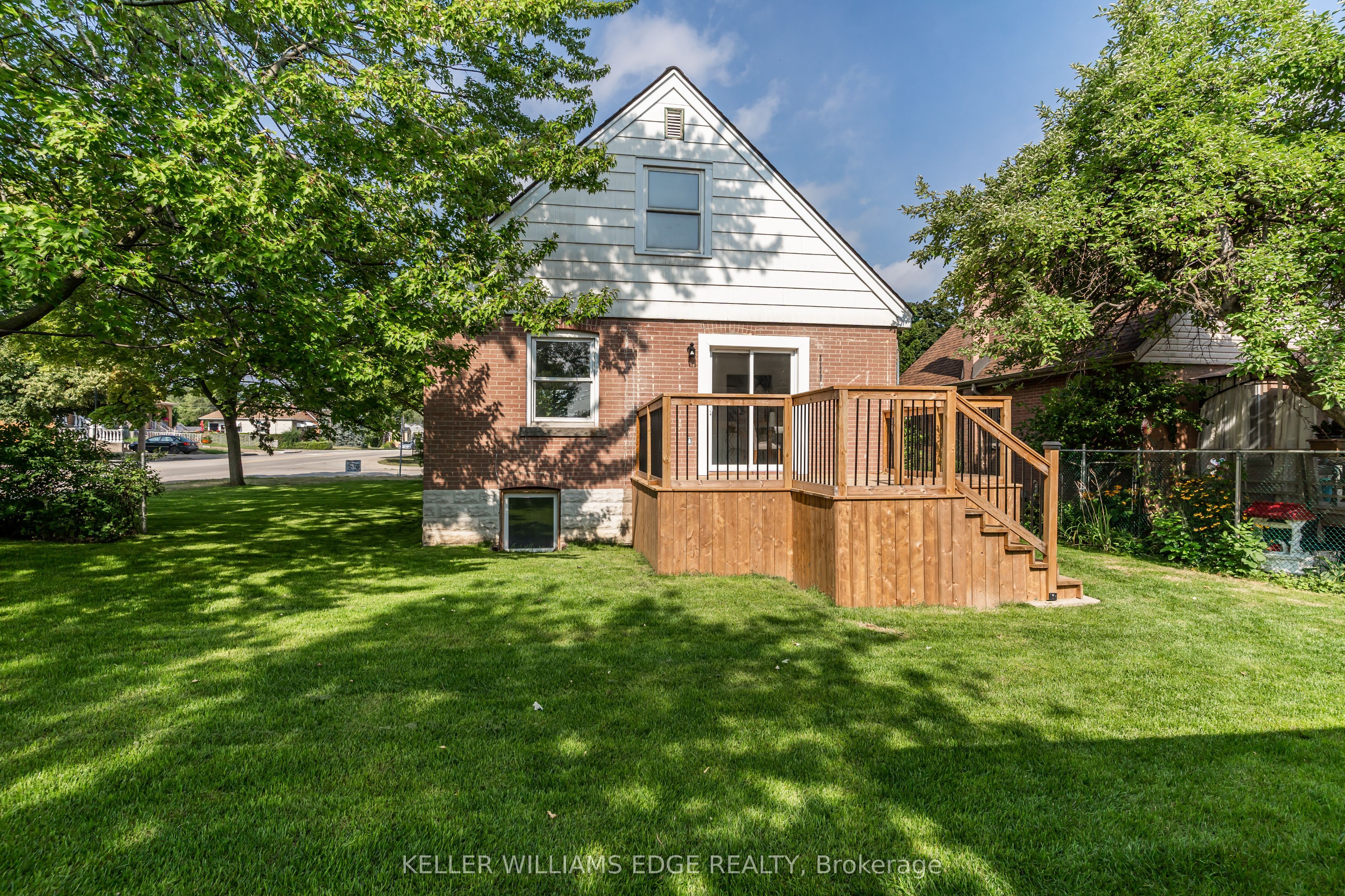 Photo 1 of 367 Hillside Avenue, Hamilton, Glenview — HOMEH