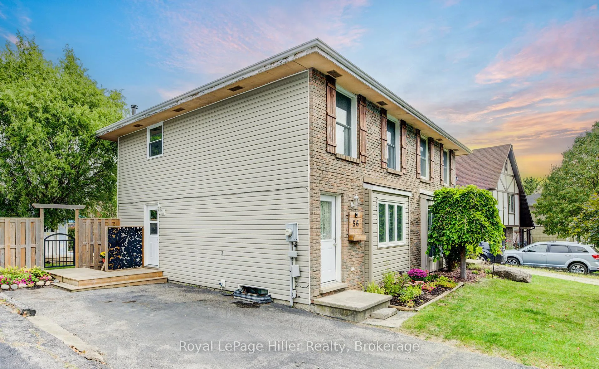 Photo 3 of 56 Crehan Crescent, Stratford — HOMEH