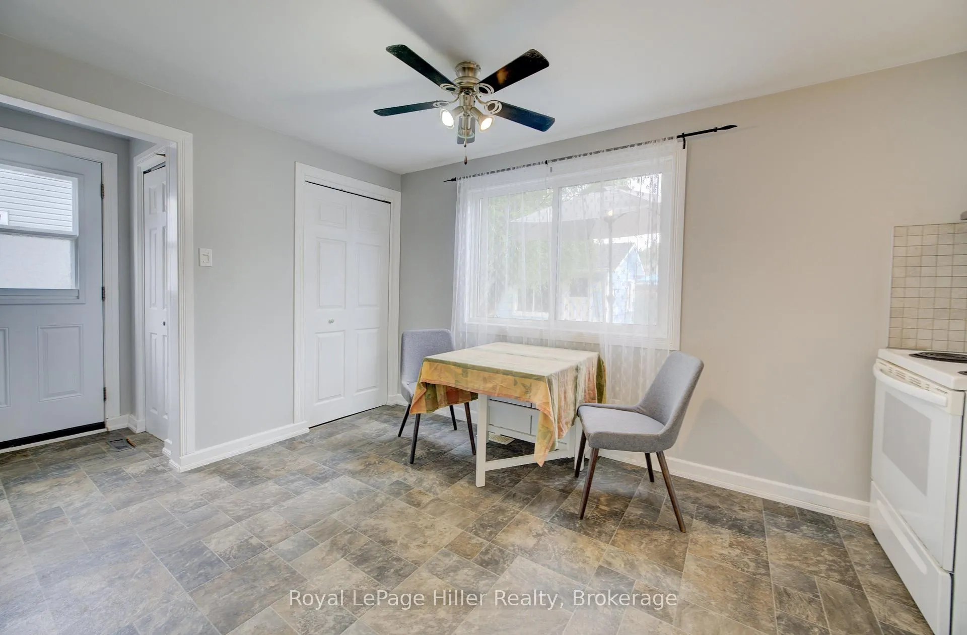 Photo 6 of 56 Crehan Crescent, Stratford — HOMEH