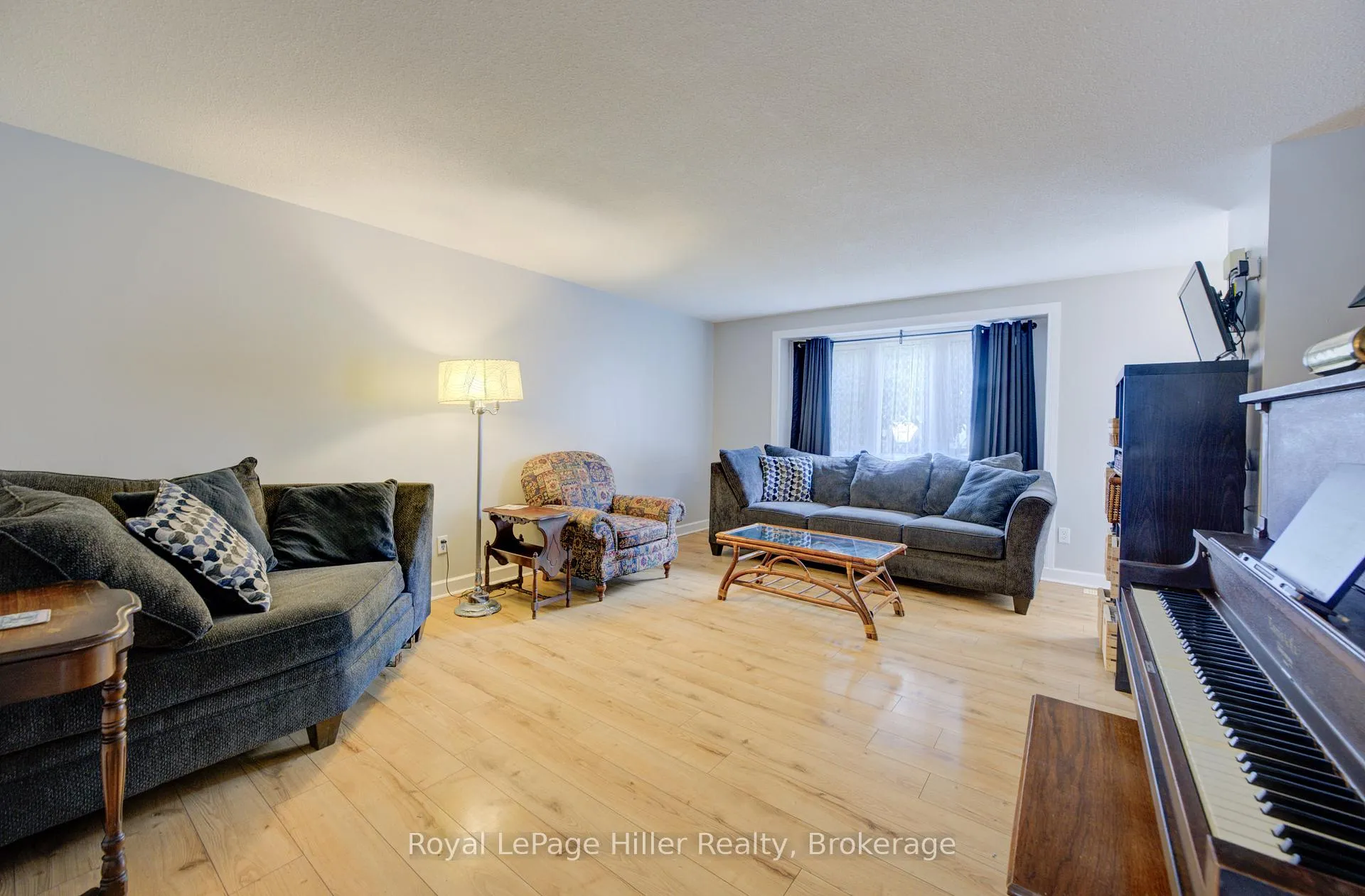 Photo 8 of 56 Crehan Crescent, Stratford — HOMEH