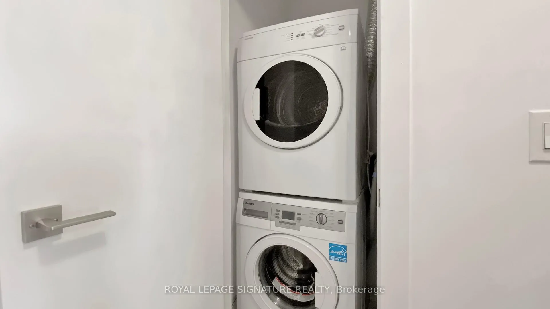 Photo 17 of Unit 1705, 32 Davenport Road, Toronto, The Annex — HOMEH