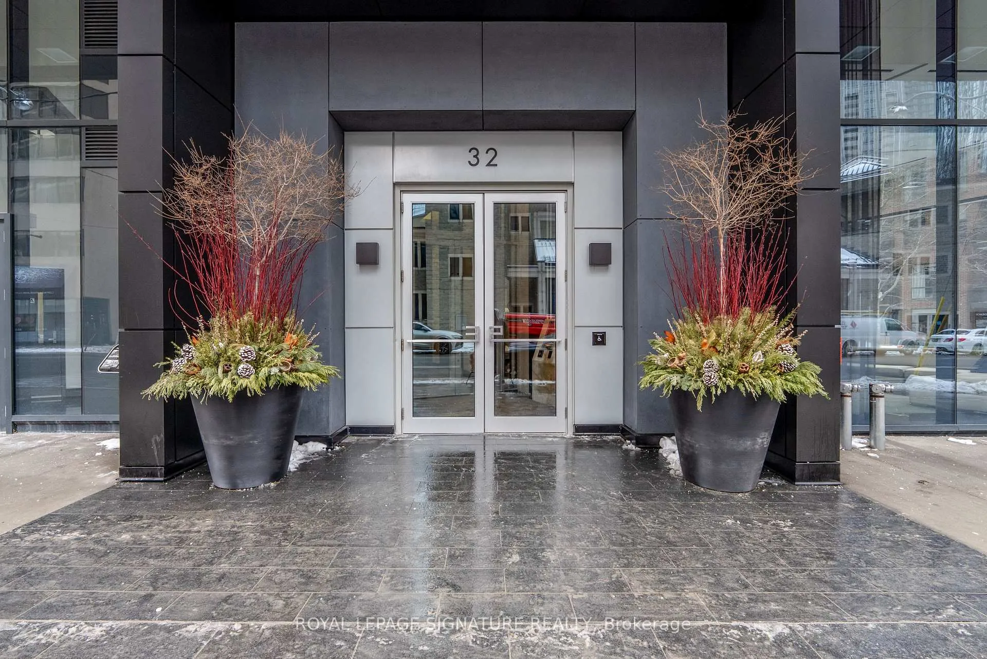 Photo 18 of Unit 1705, 32 Davenport Road, Toronto, The Annex — HOMEH