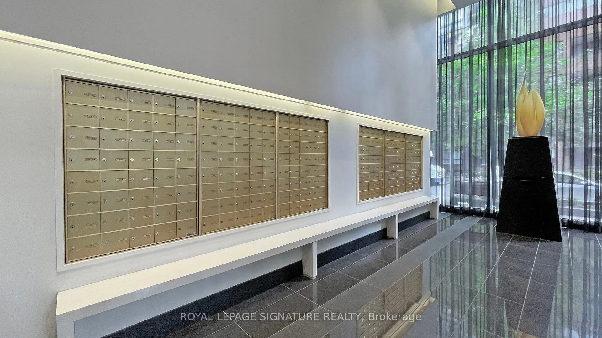 Photo 23 of Unit 1705, 32 Davenport Road, Toronto, The Annex — HOMEH