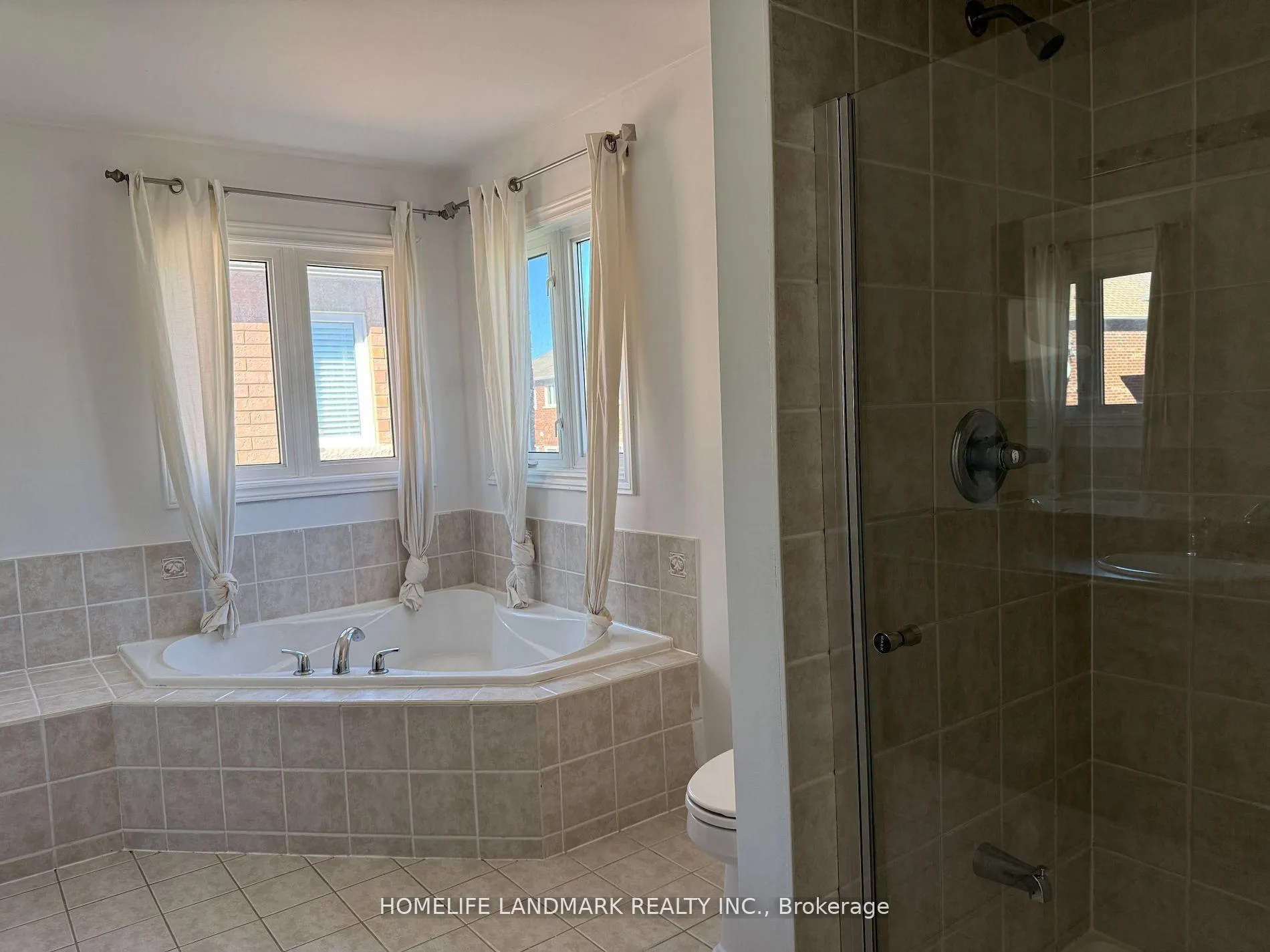 Photo 9 of 37 Osmond Appleton Road, Markham, Greensborough — HOMEH