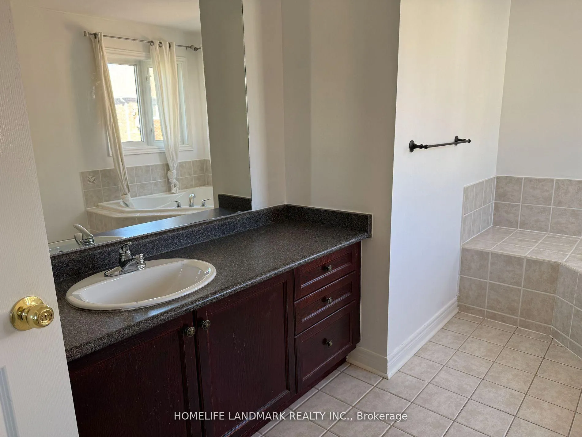 Photo 11 of 37 Osmond Appleton Road, Markham, Greensborough — HOMEH
