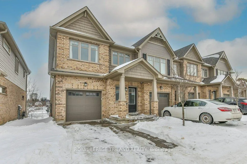 Photo 3 of Unit 41, 2491 Tokala Trail, London, North S — HOMEH