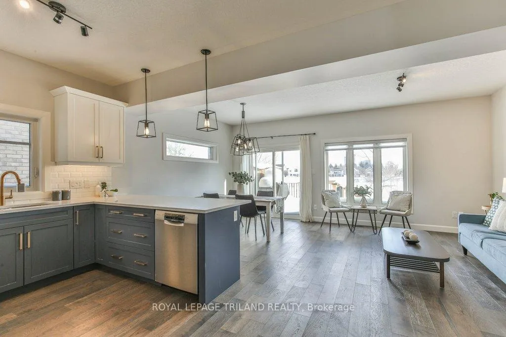 Photo 10 of Unit 41, 2491 Tokala Trail, London, North S — HOMEH