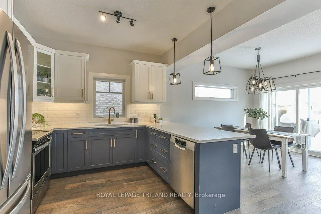 Photo 11 of Unit 41, 2491 Tokala Trail, London, North S — HOMEH