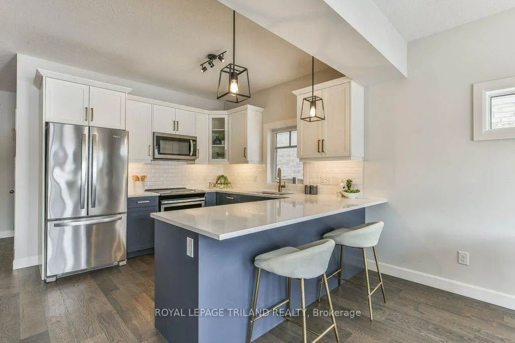 Photo 14 of Unit 41, 2491 Tokala Trail, London, North S — HOMEH