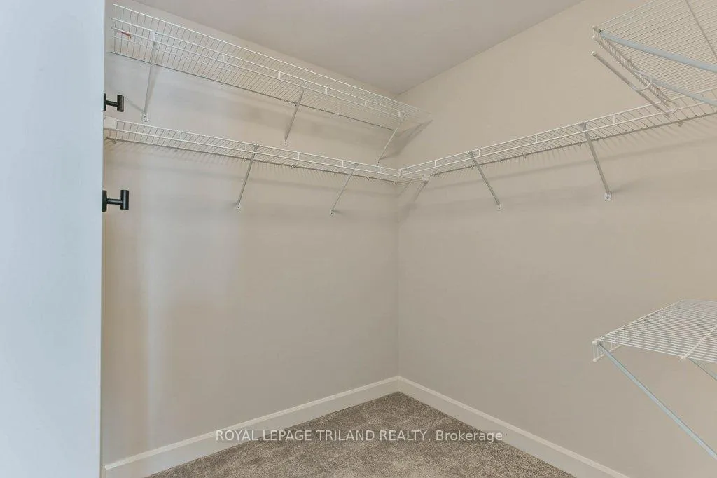 Photo 38 of Unit 41, 2491 Tokala Trail, London, North S — HOMEH