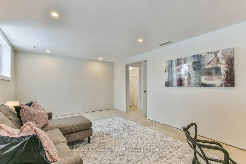 Photo 47 of Unit 41, 2491 Tokala Trail, London, North S — HOMEH