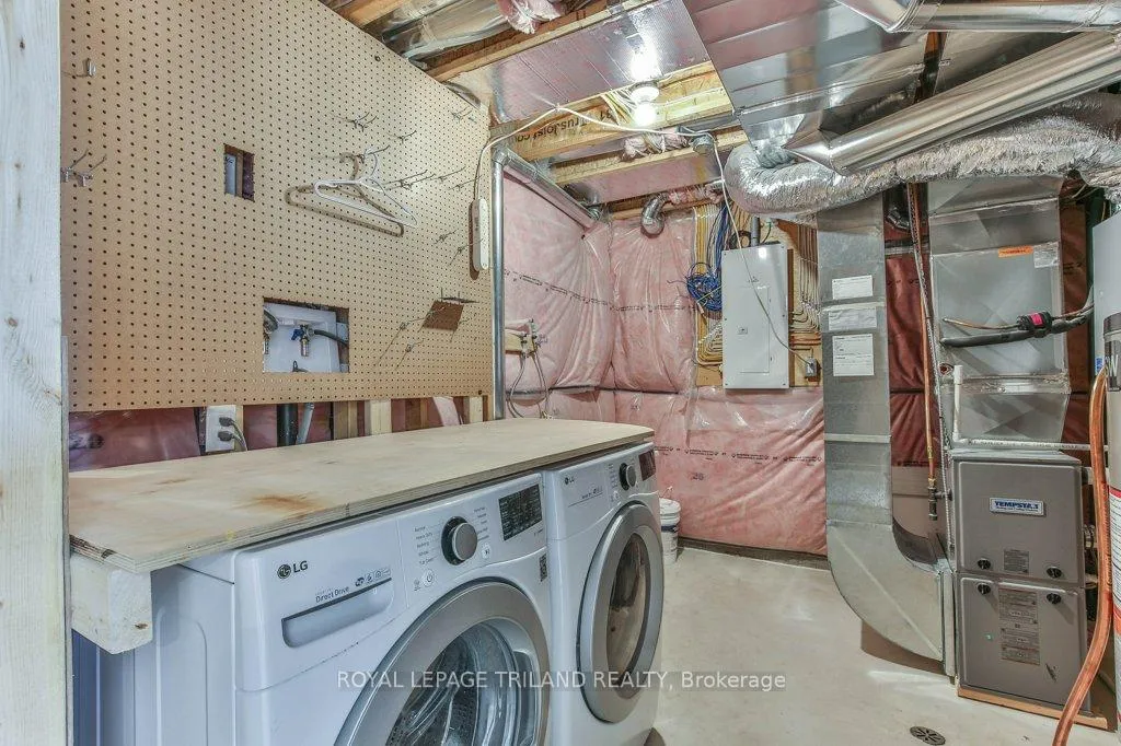 Photo 48 of Unit 41, 2491 Tokala Trail, London, North S — HOMEH