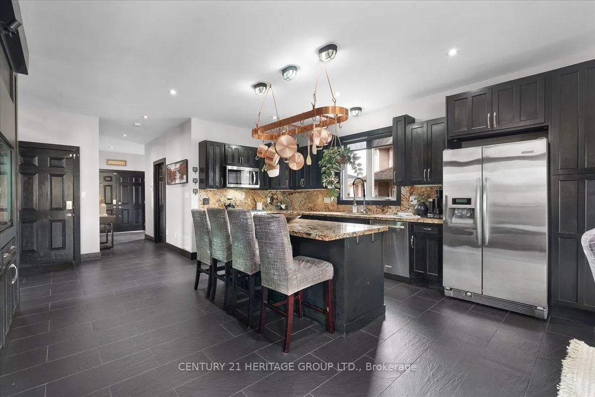 Photo 8 of 340 Old Mud Street, Hamilton, Stoney Creek Mountain — HOMEH