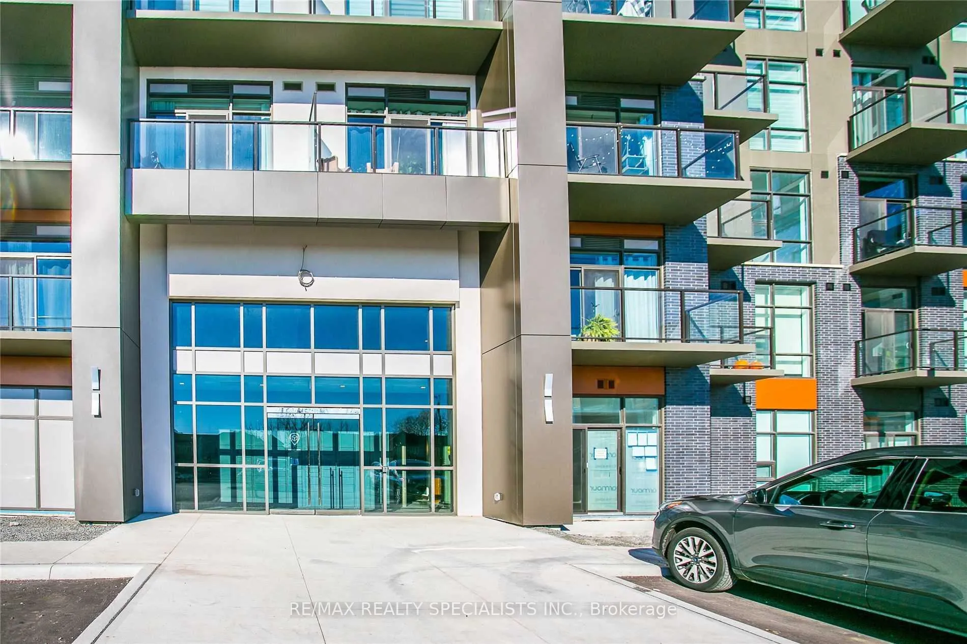 Photo 2 of Unit 913, 450 Dundas Street E, Hamilton, Waterdown — HOMEH
