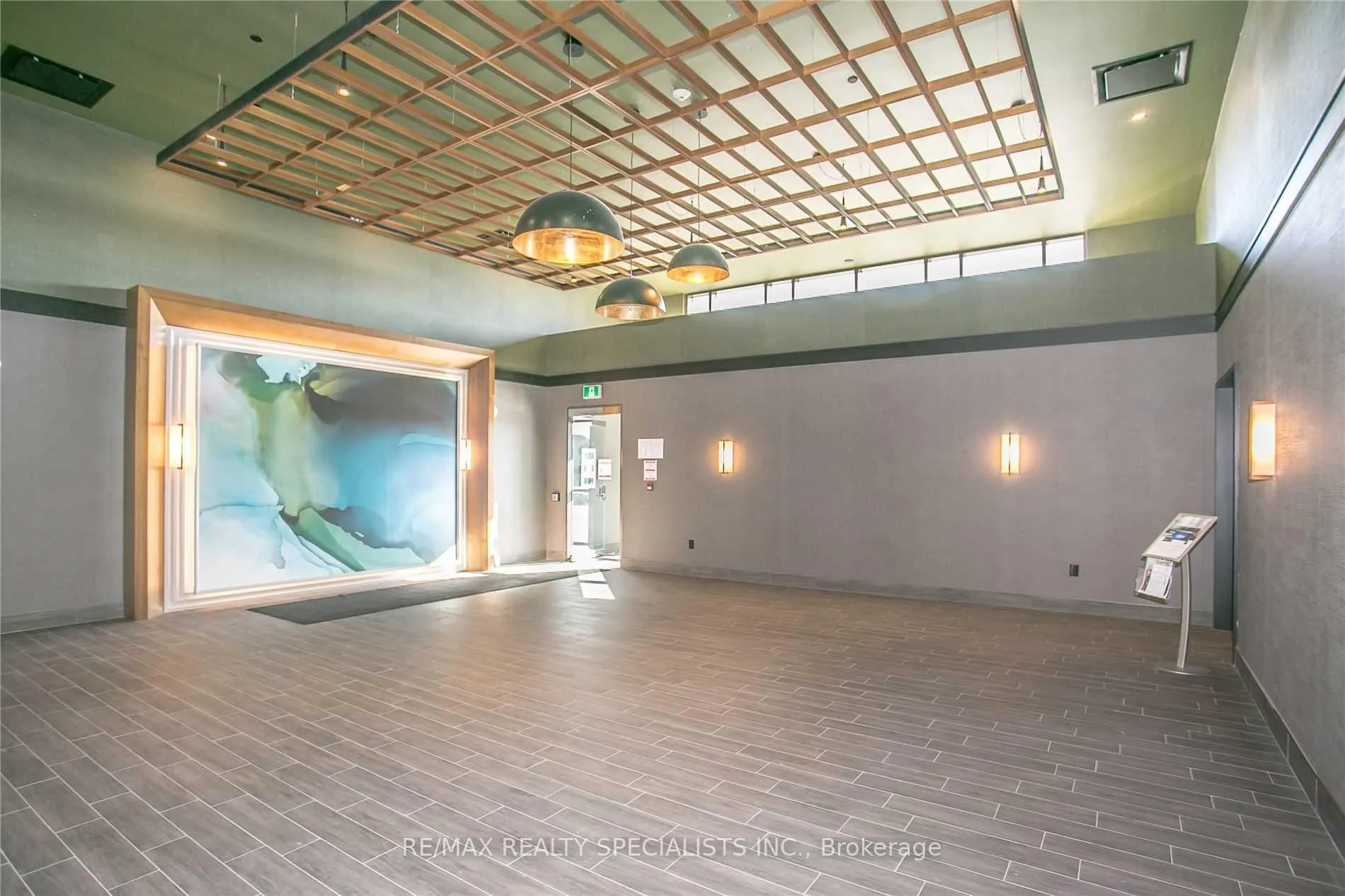 Photo 3 of Unit 913, 450 Dundas Street E, Hamilton, Waterdown — HOMEH