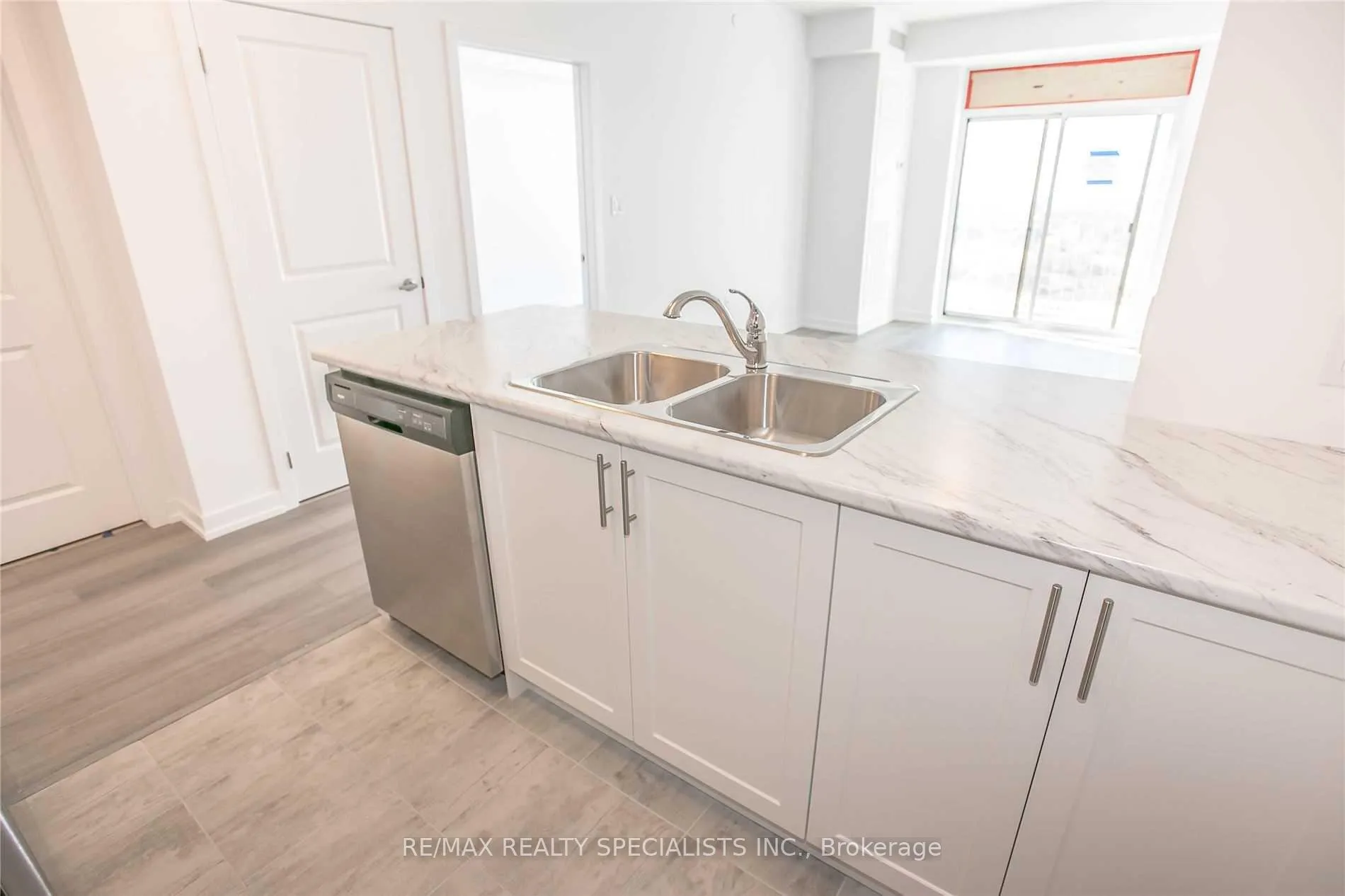 Photo 17 of Unit 913, 450 Dundas Street E, Hamilton, Waterdown — HOMEH