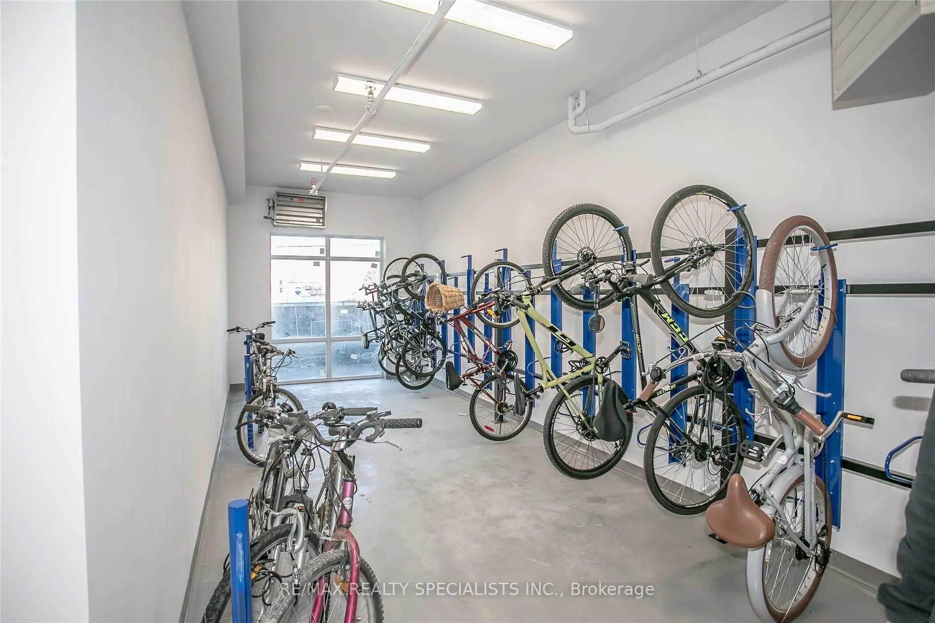 Photo 34 of Unit 913, 450 Dundas Street E, Hamilton, Waterdown — HOMEH