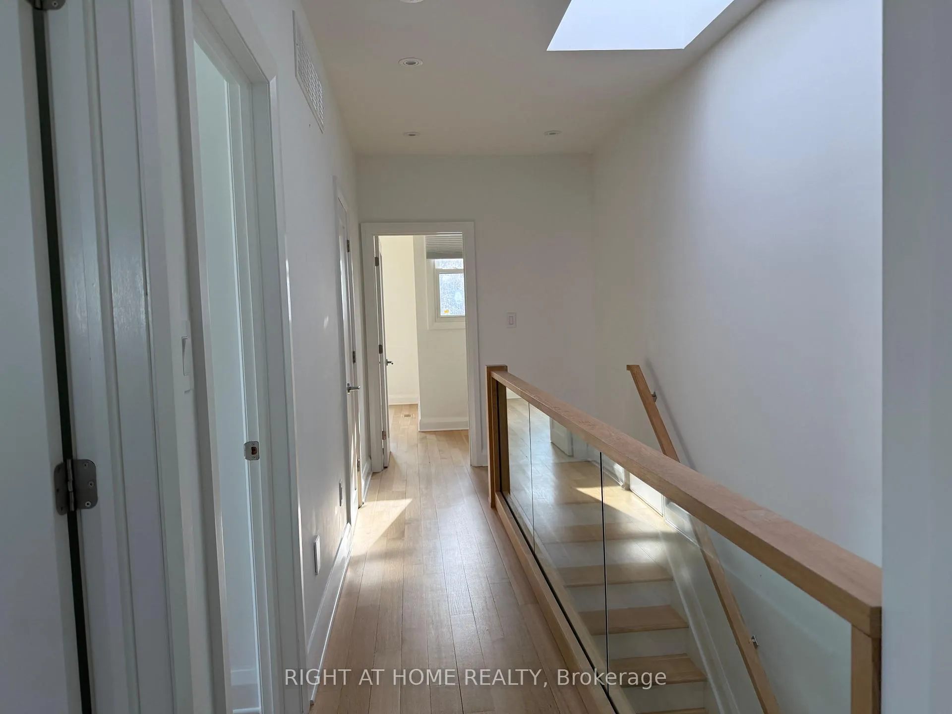 Photo 11 of 221 Crichton Street, Ottawa, Lindenlea — HOMEH