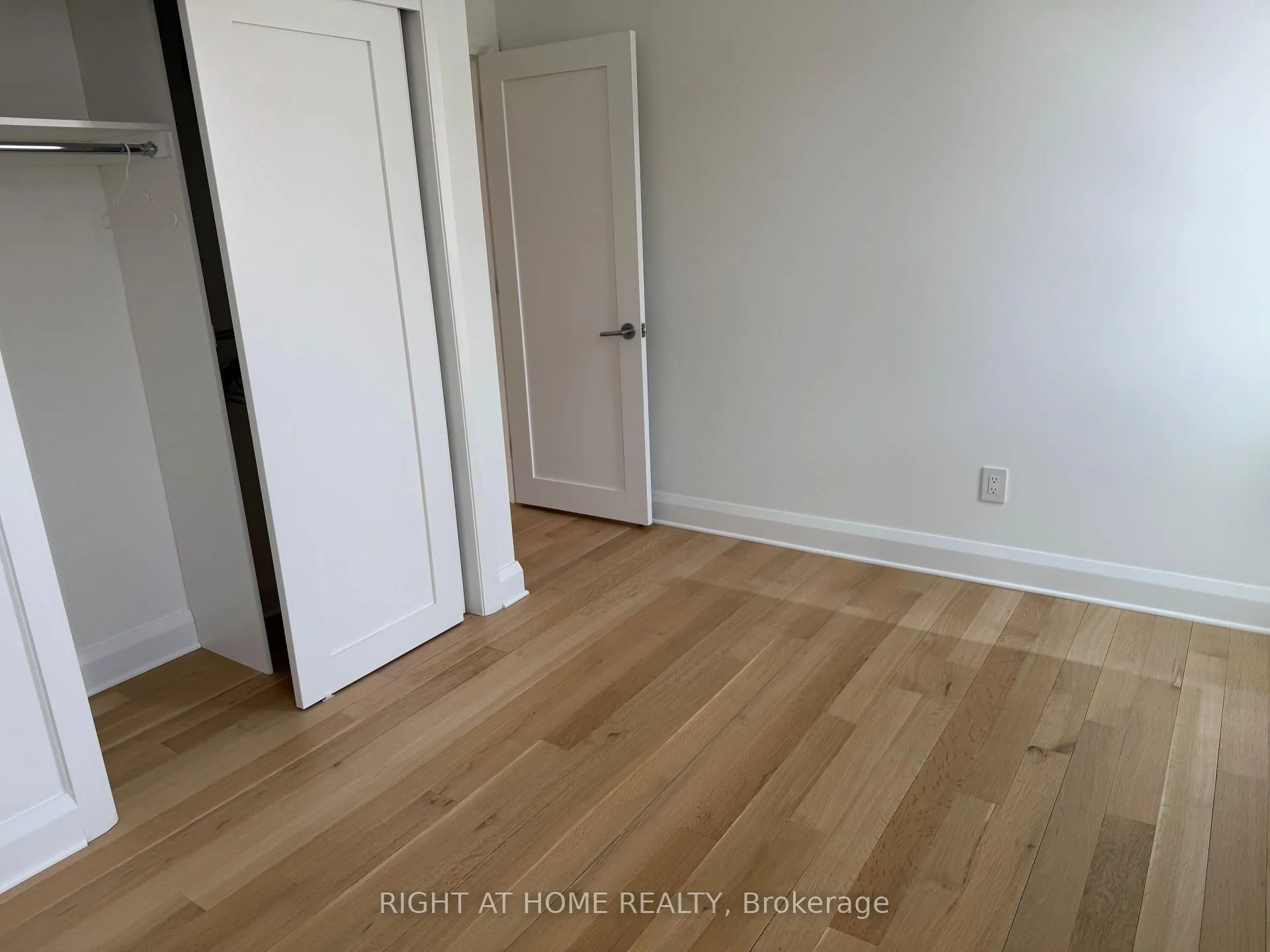 Photo 15 of 221 Crichton Street, Ottawa, Lindenlea — HOMEH