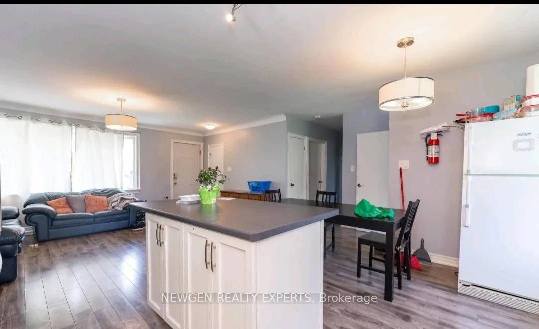 Photo 3 of 52 Broderick Avenue, Thorold, Thorold Downtown — HOMEH