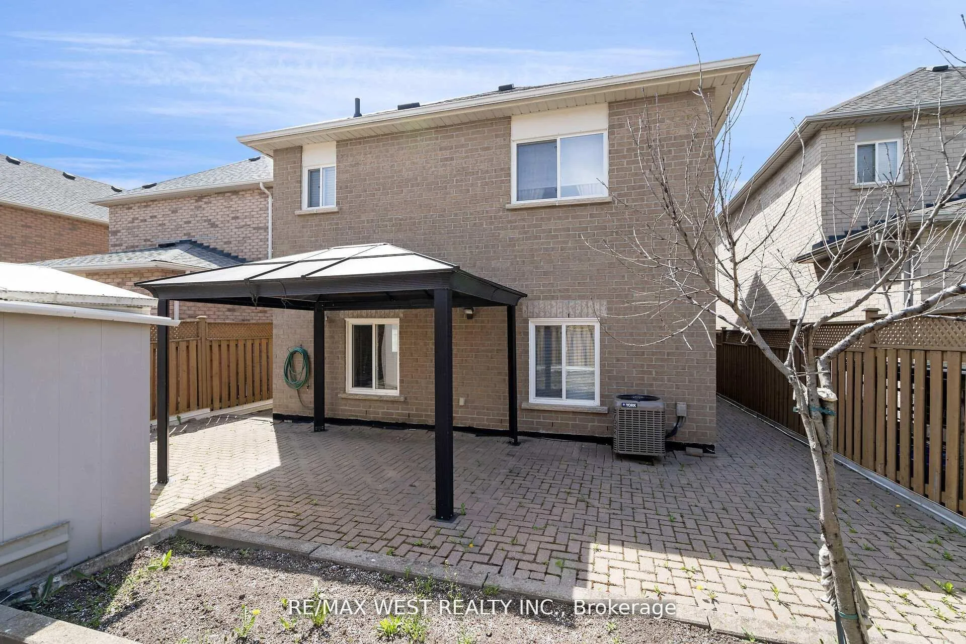 Photo 21 of 362 Avro Road, Vaughan, Maple — HOMEH