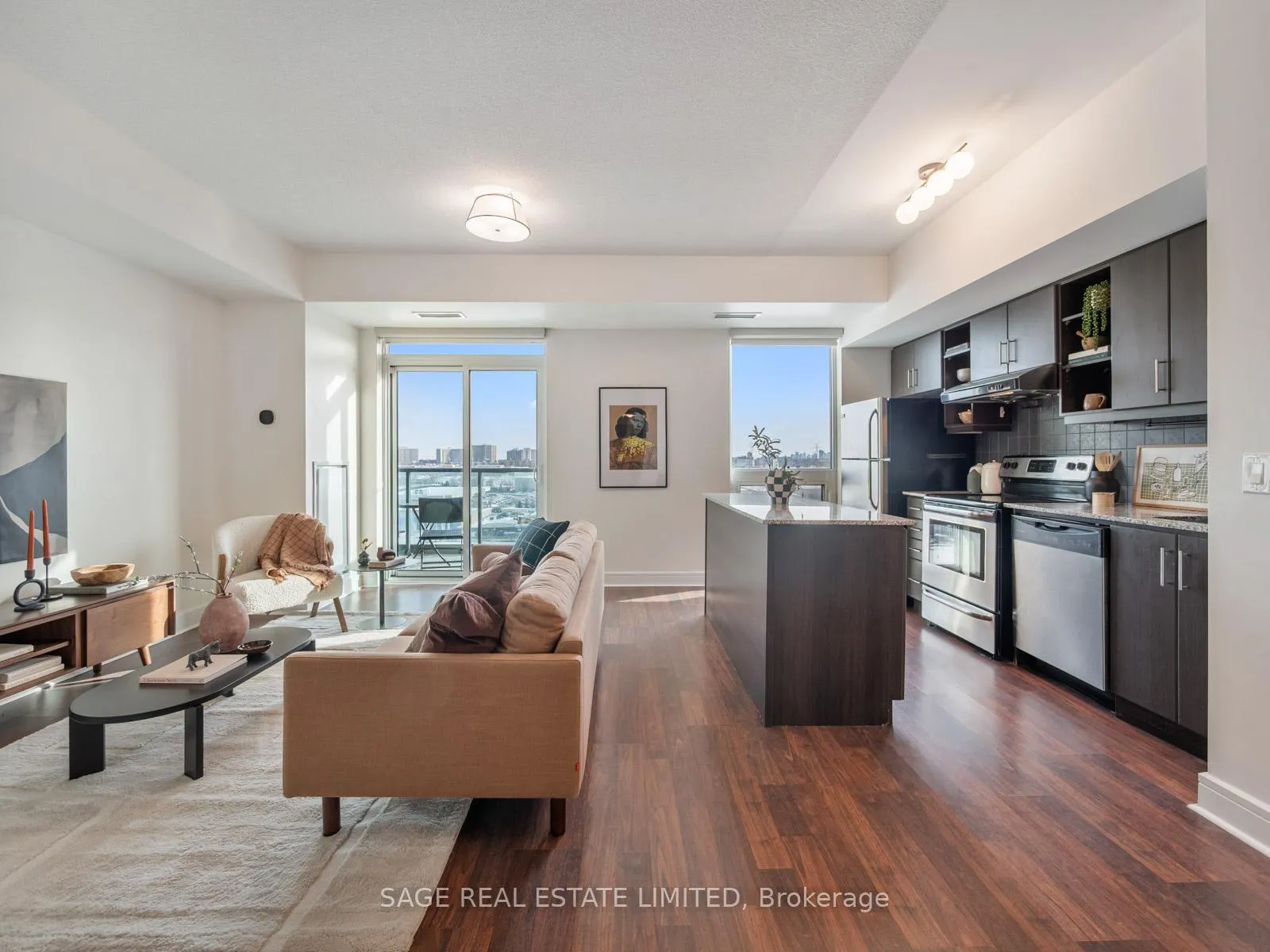 Front of Unit 909, 35 Brian Peck Crescent